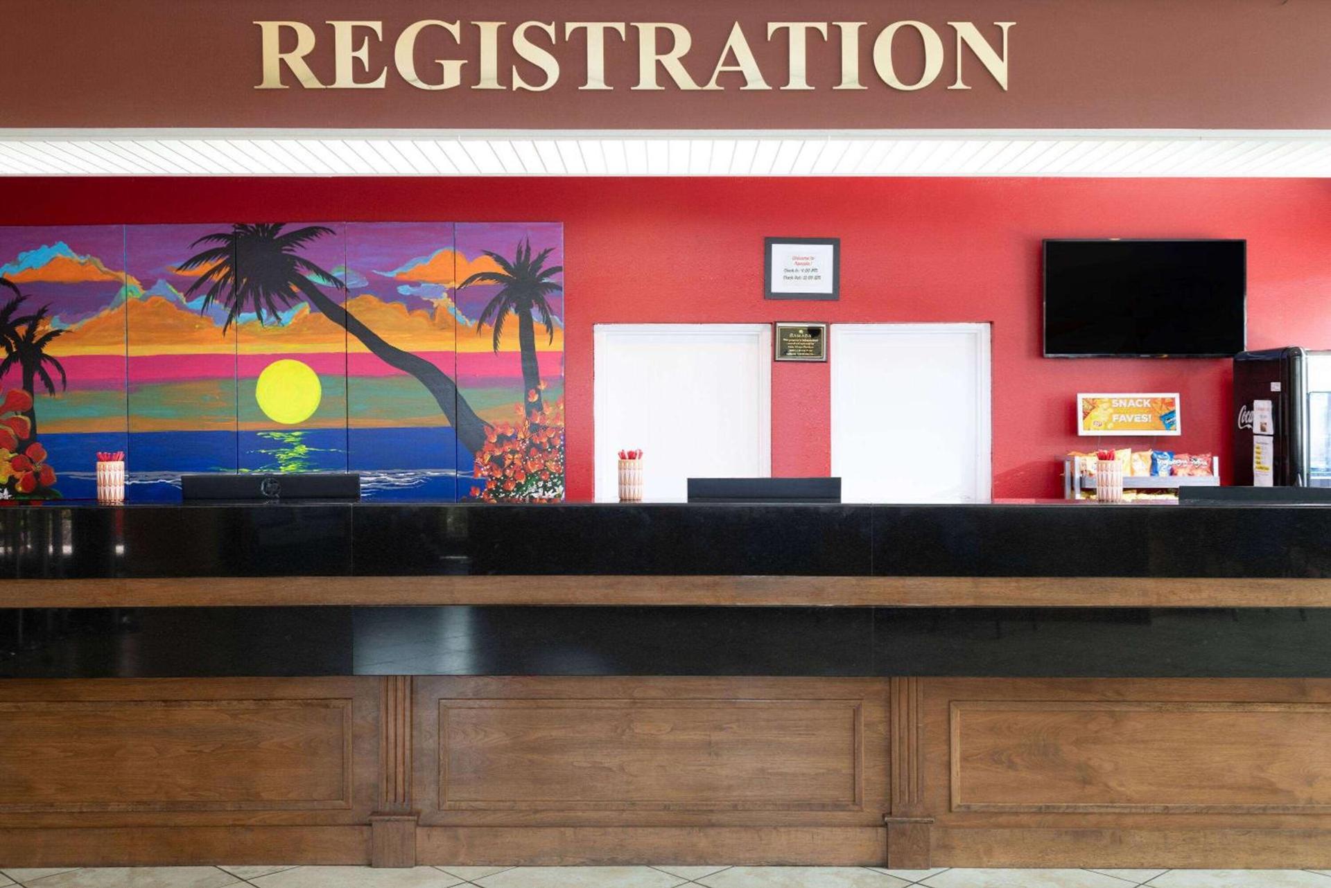 Ramada by Wyndham Kissimmee Gateway - Free Theme Park Shuttle photo 26