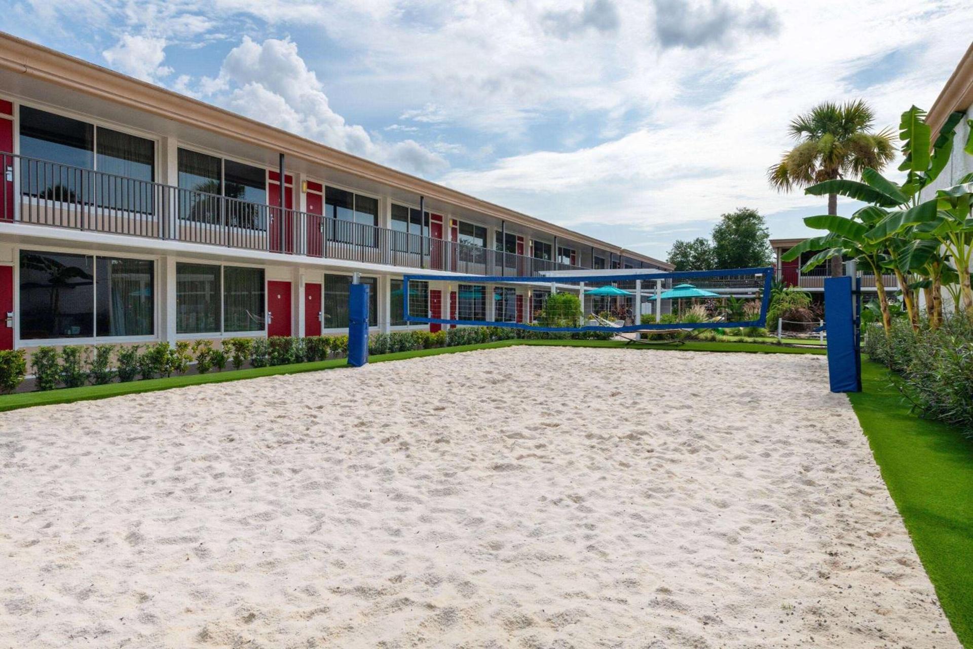 Ramada by Wyndham Kissimmee Gateway - Free Theme Park Shuttle photo 58
