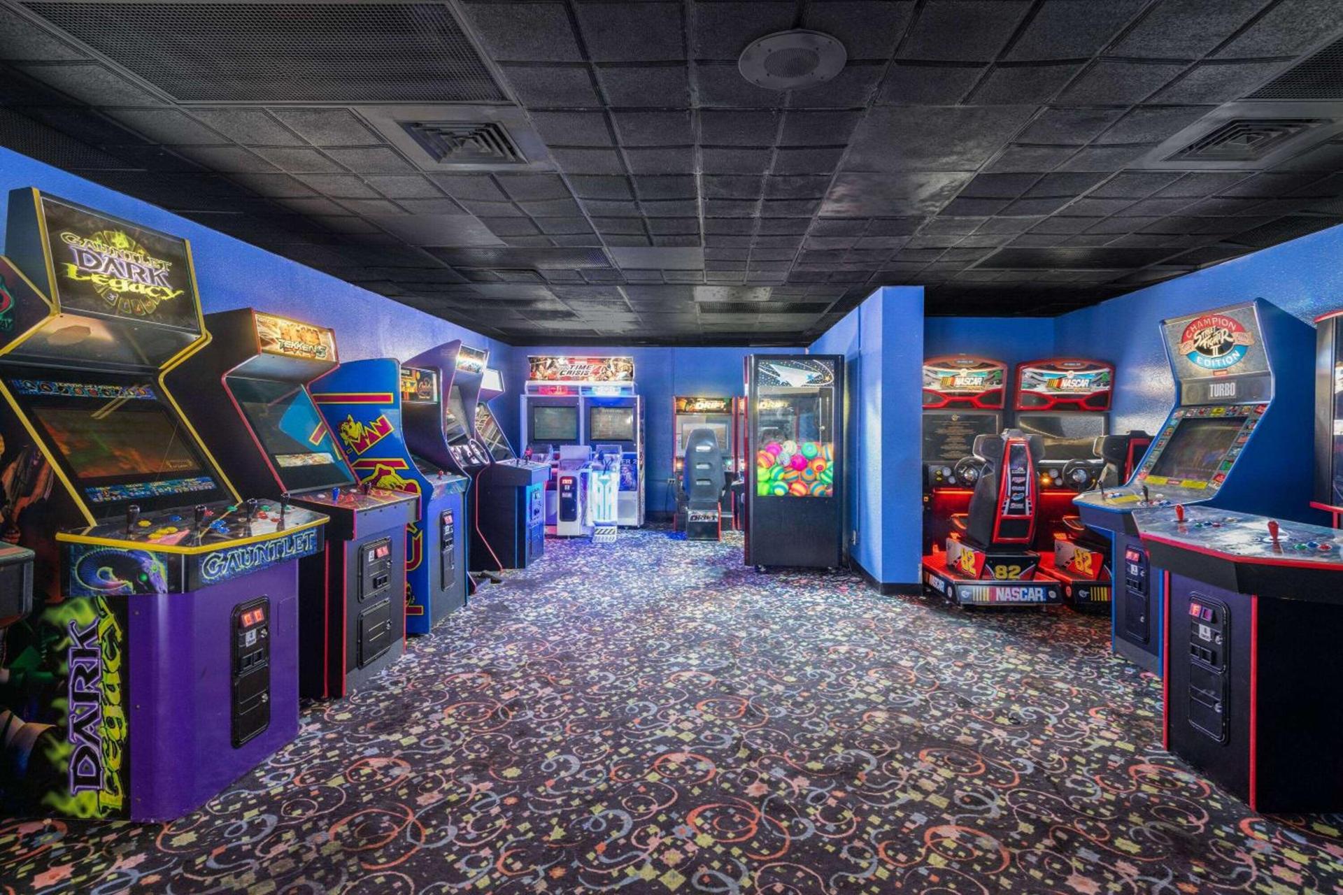 Ramada by Wyndham Kissimmee Gateway - Free Theme Park Shuttle photo 15