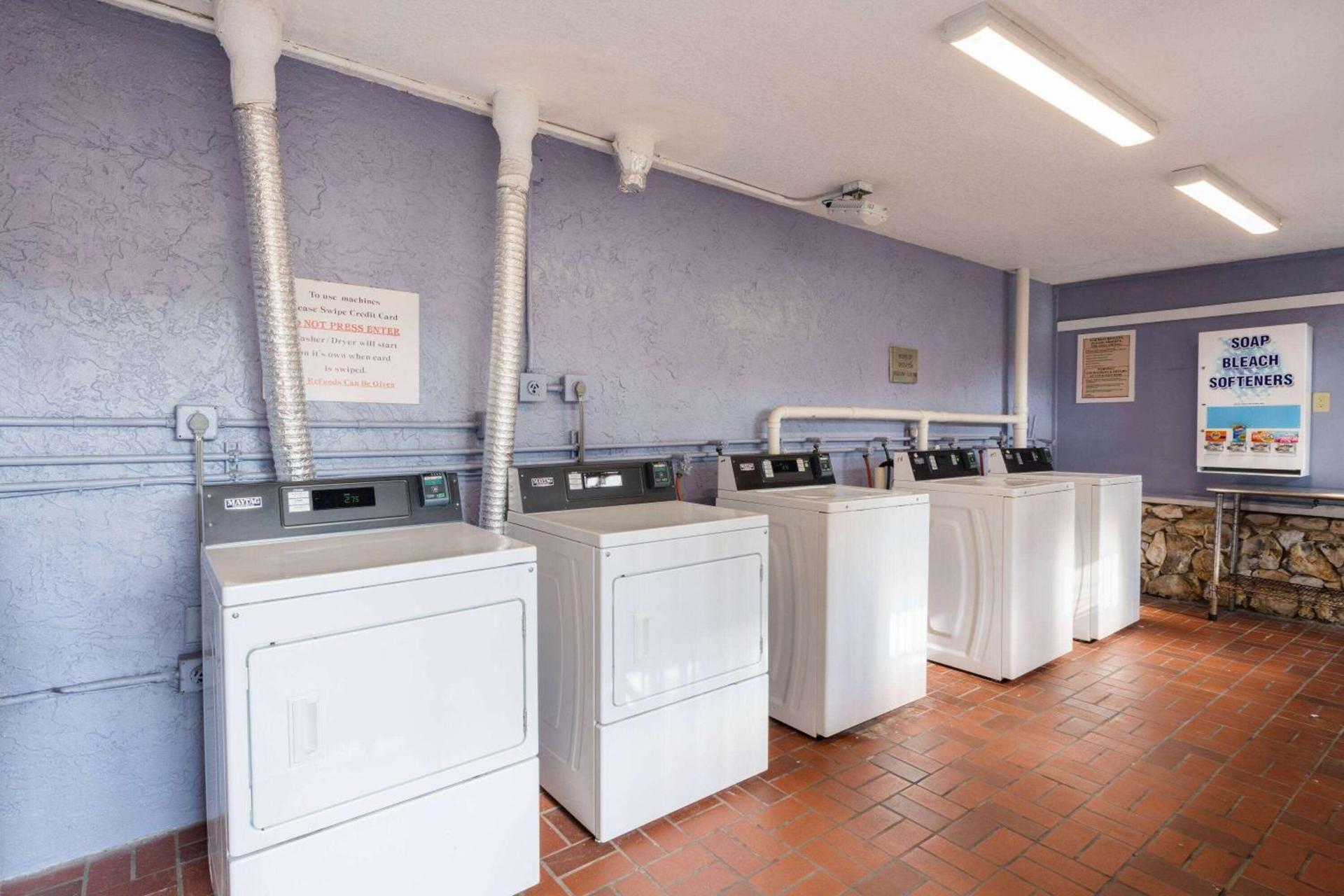 Ramada by Wyndham Kissimmee Gateway - Free Theme Park Shuttle photo 62