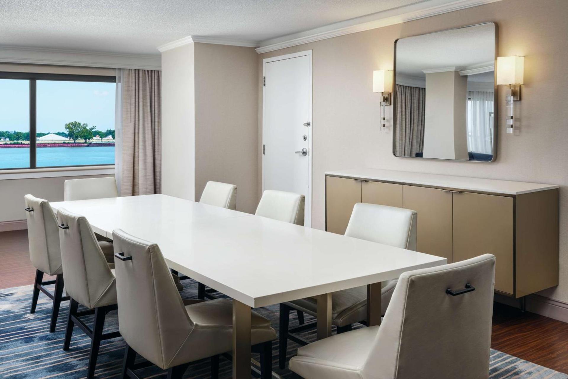 Hilton New Orleans Riverside photo 35