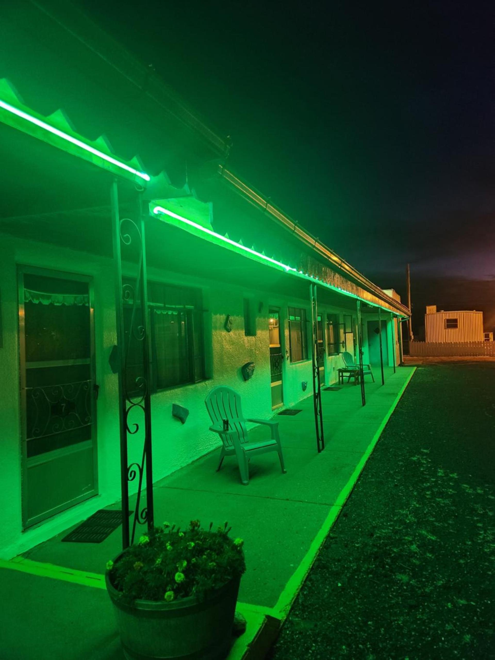 Maverick Motel photo 3