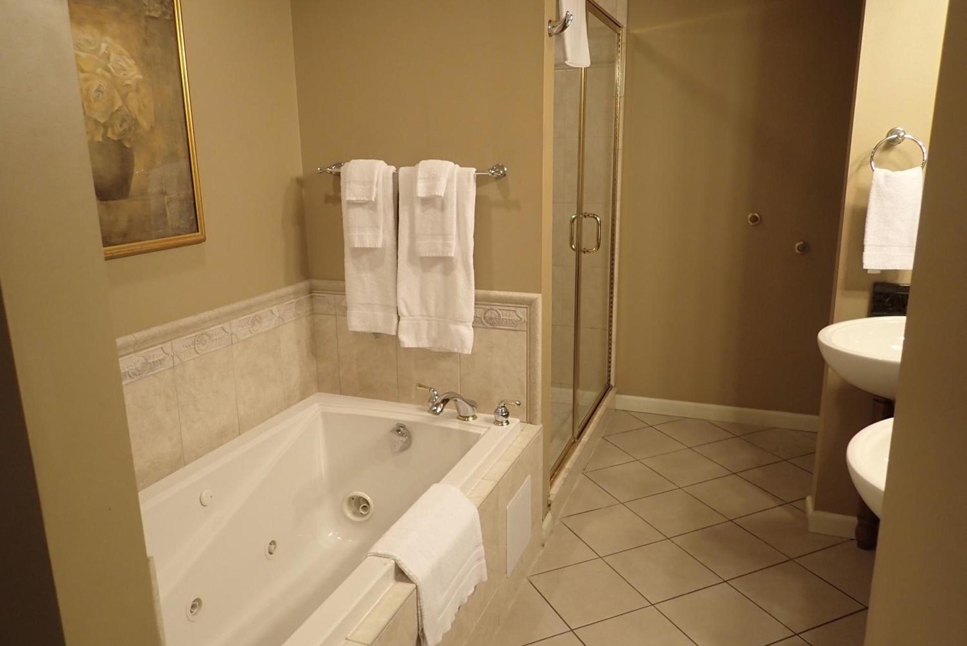 Pine Barn Inn photo 31
