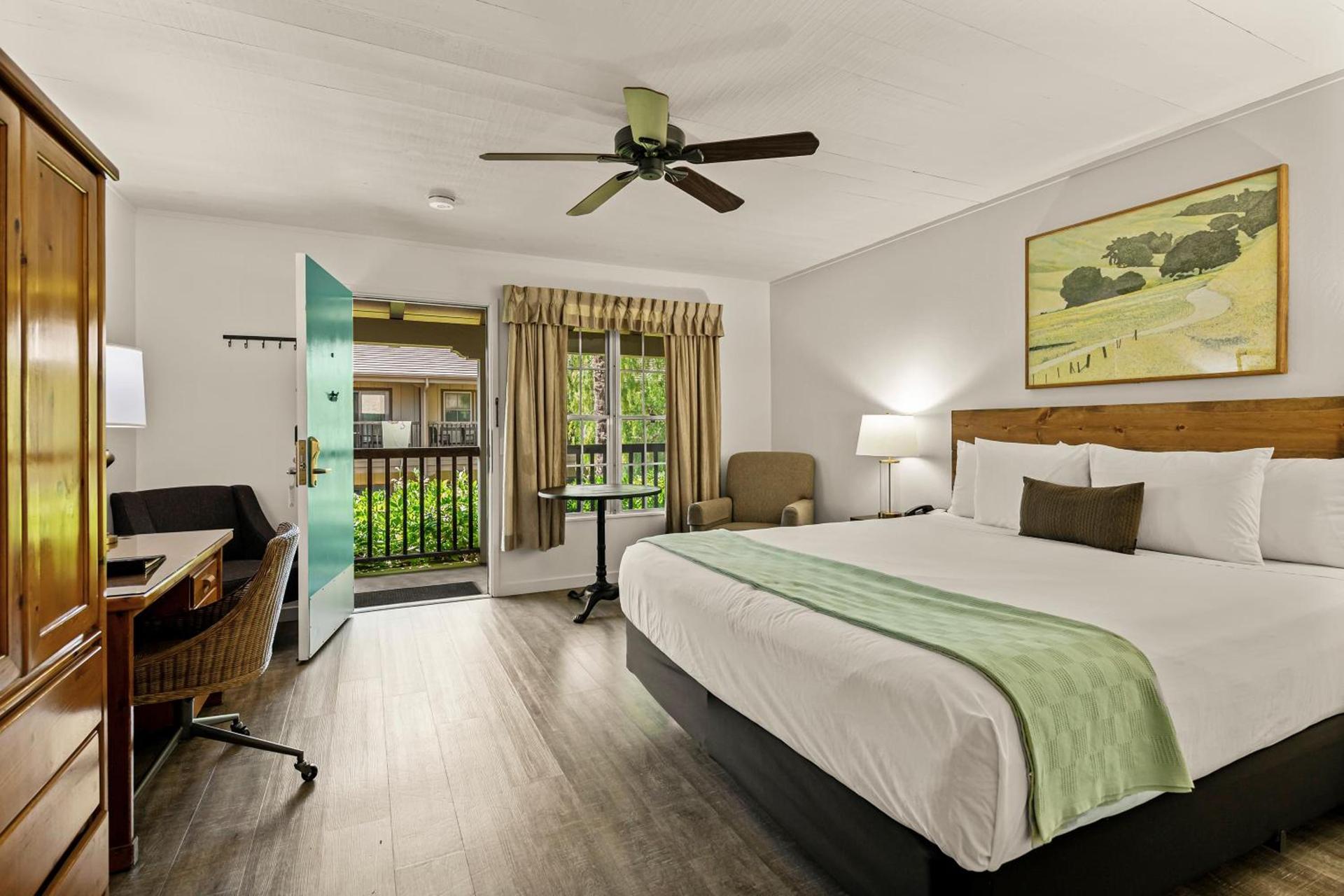 El Pueblo Inn photo 21