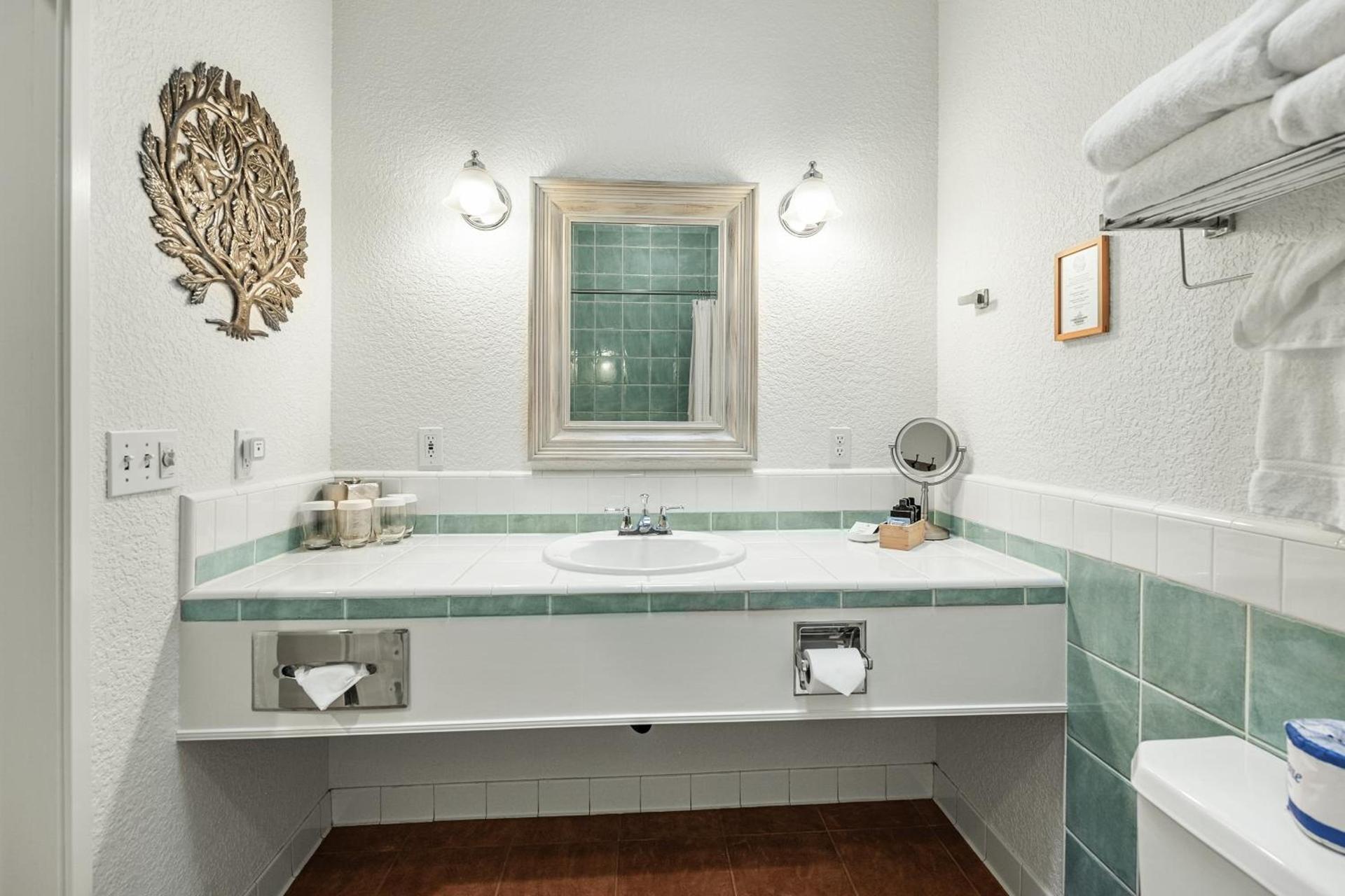 El Pueblo Inn photo 33