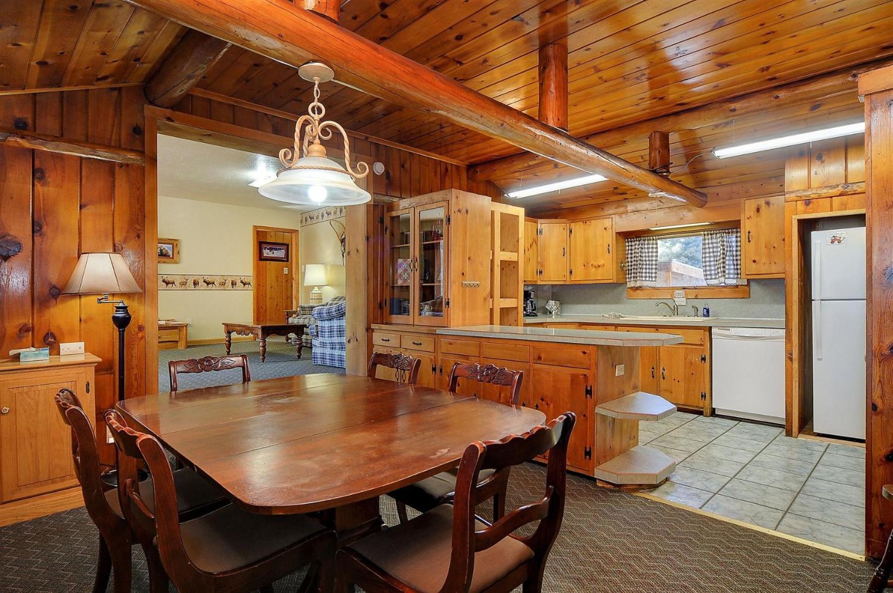 Vista Court Cabins & Lodge photo 5