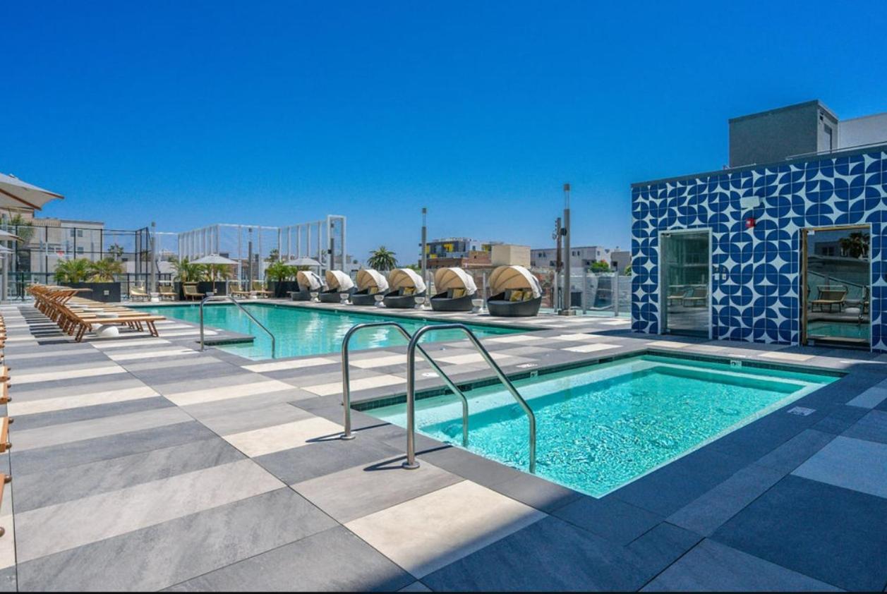 Level Long Beach - East Village photo 3