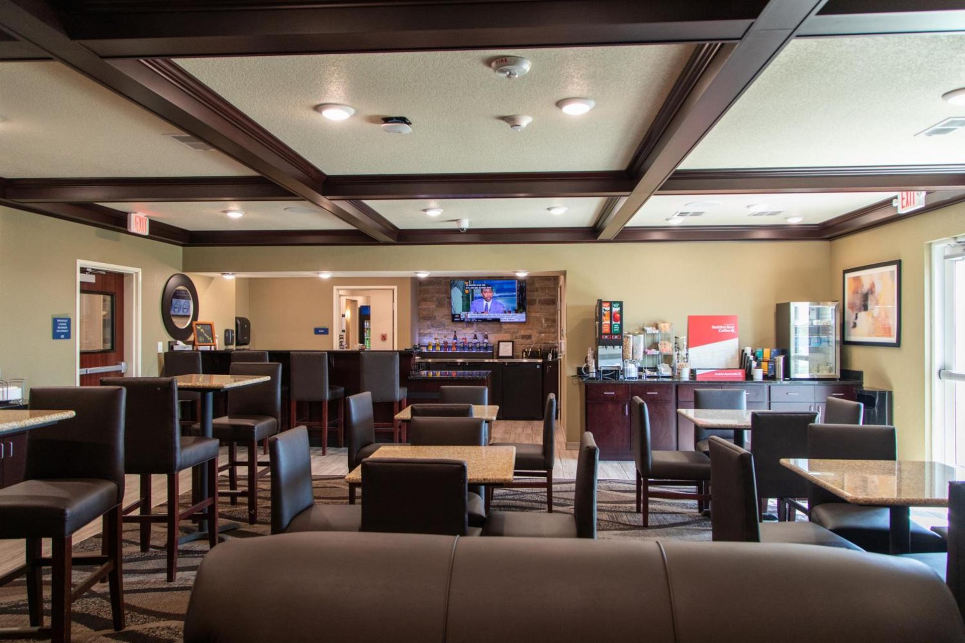 Cobblestone Inn & Suites -Springfield photo 28