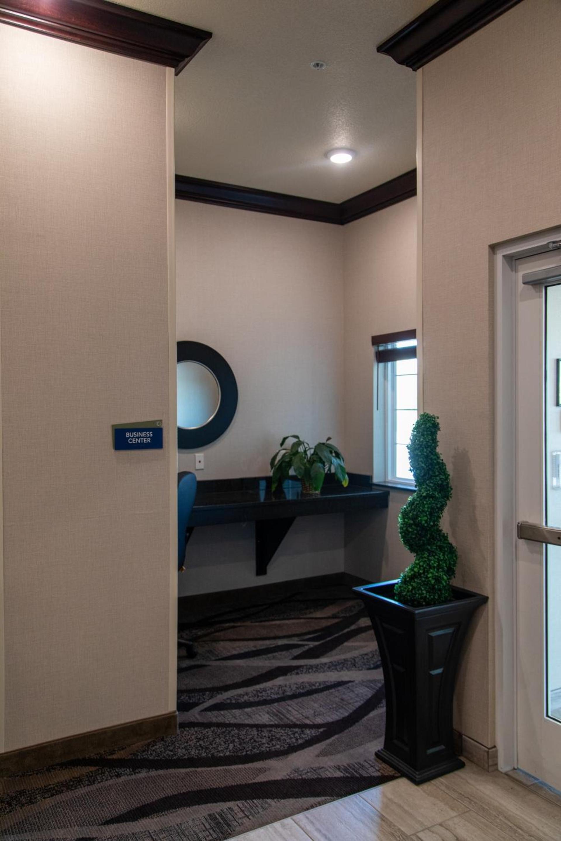 Cobblestone Inn & Suites -Springfield photo 26