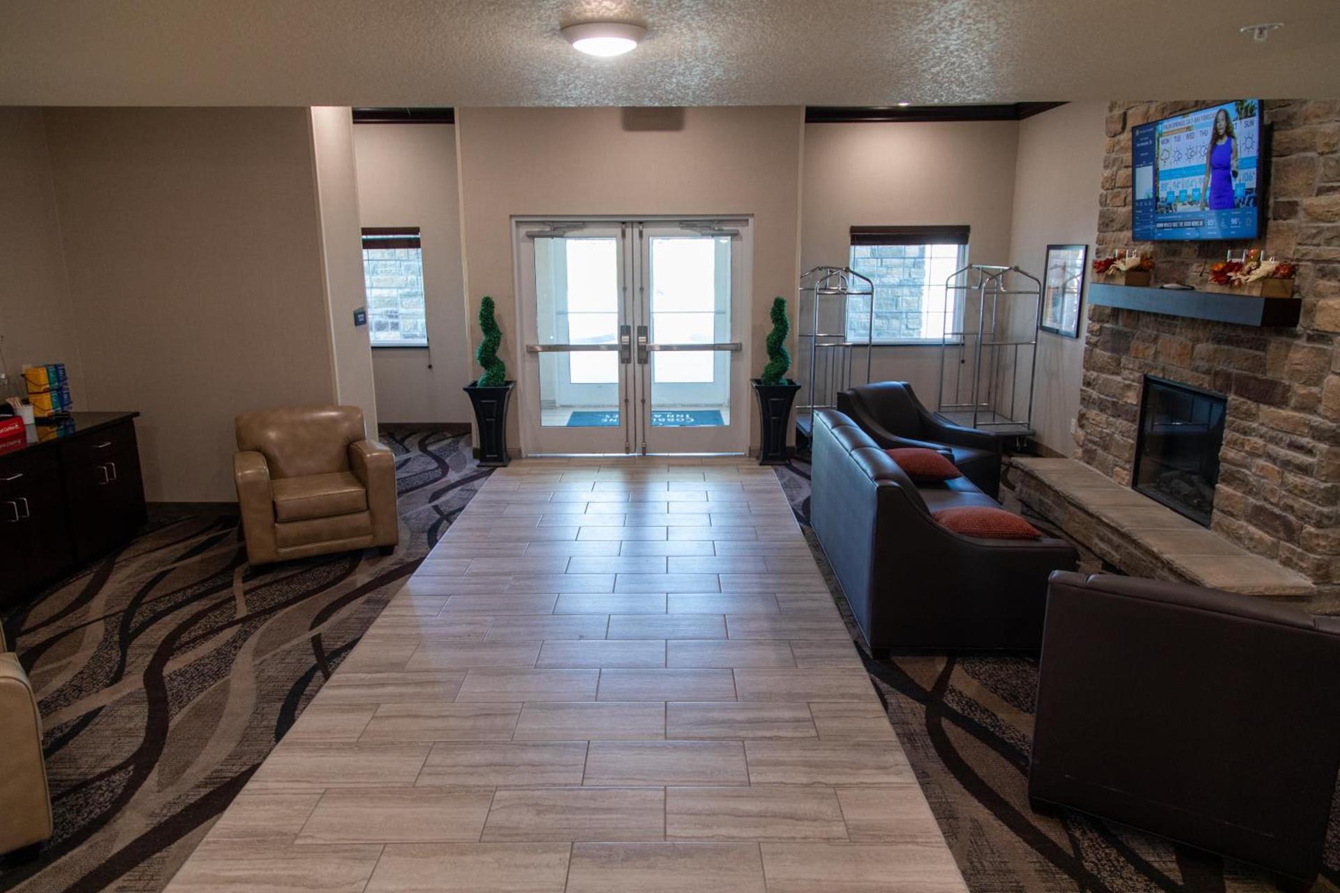 Cobblestone Inn & Suites -Springfield photo 24