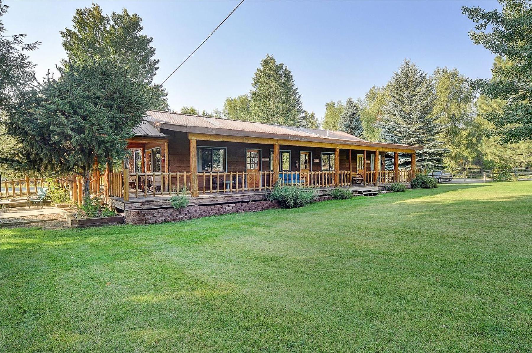 Vista Court Cabins & Lodge photo 21