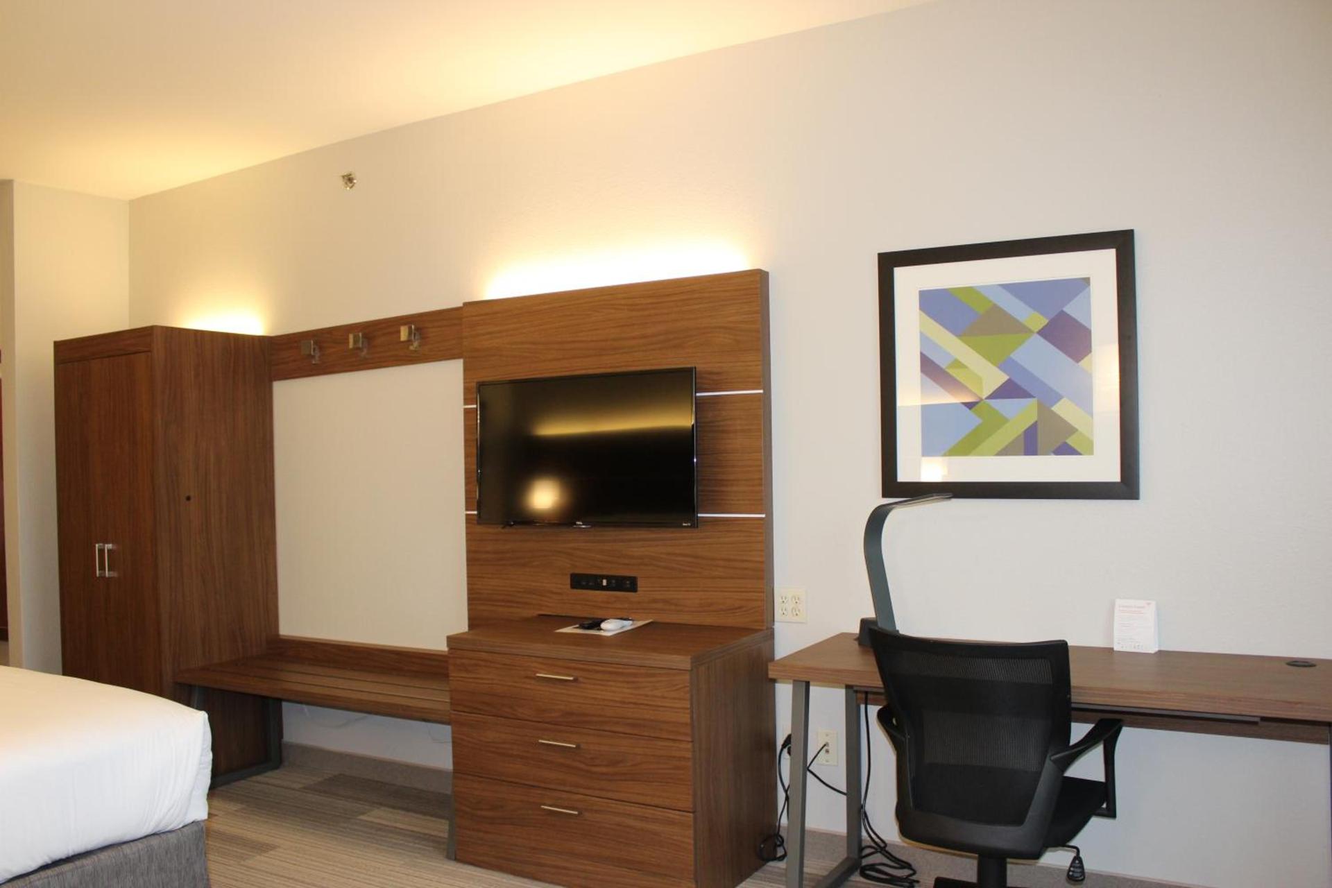 Holiday Inn Express Hotel & Suites Mansfield by IHG photo 13