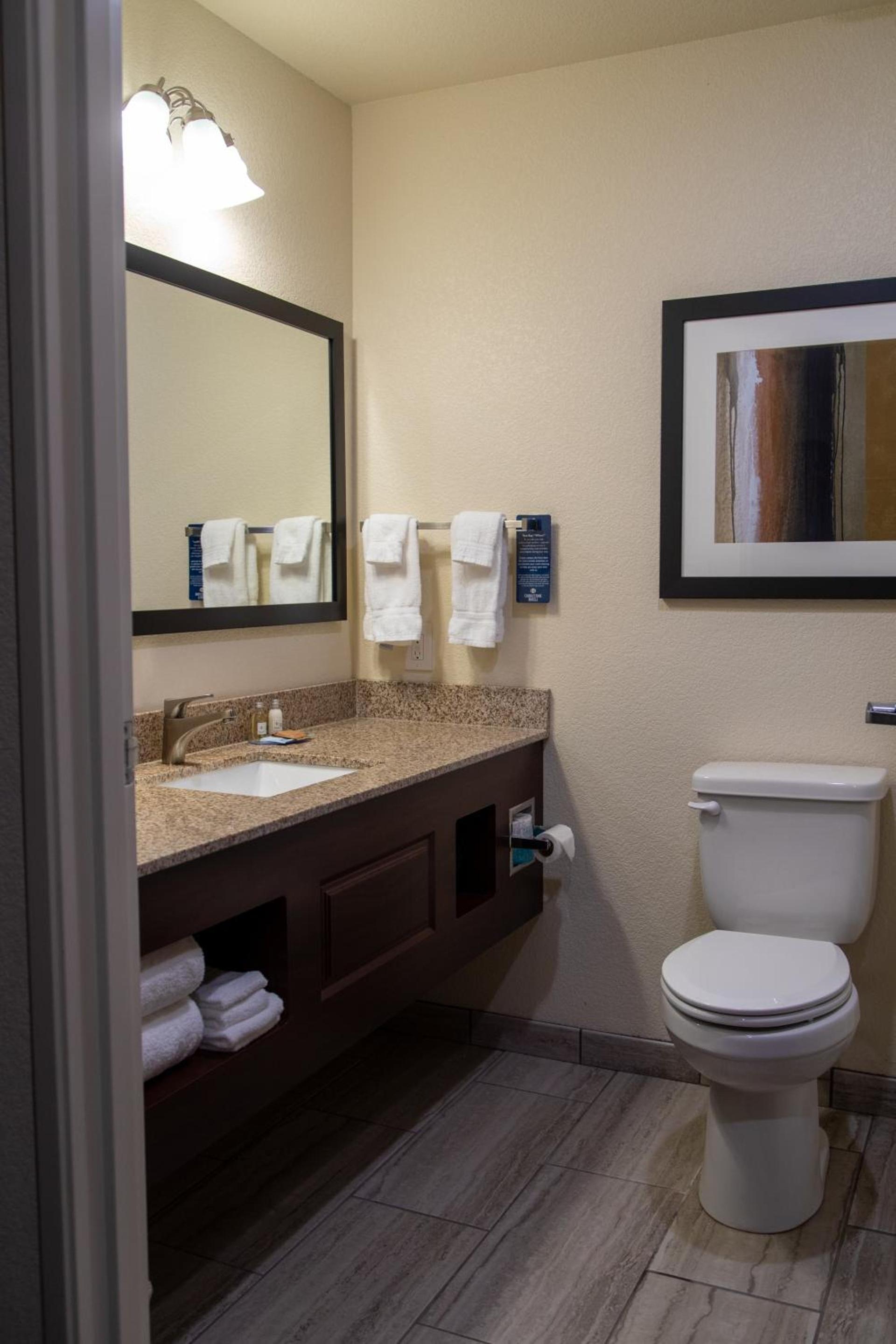 Cobblestone Inn & Suites -Springfield photo 40
