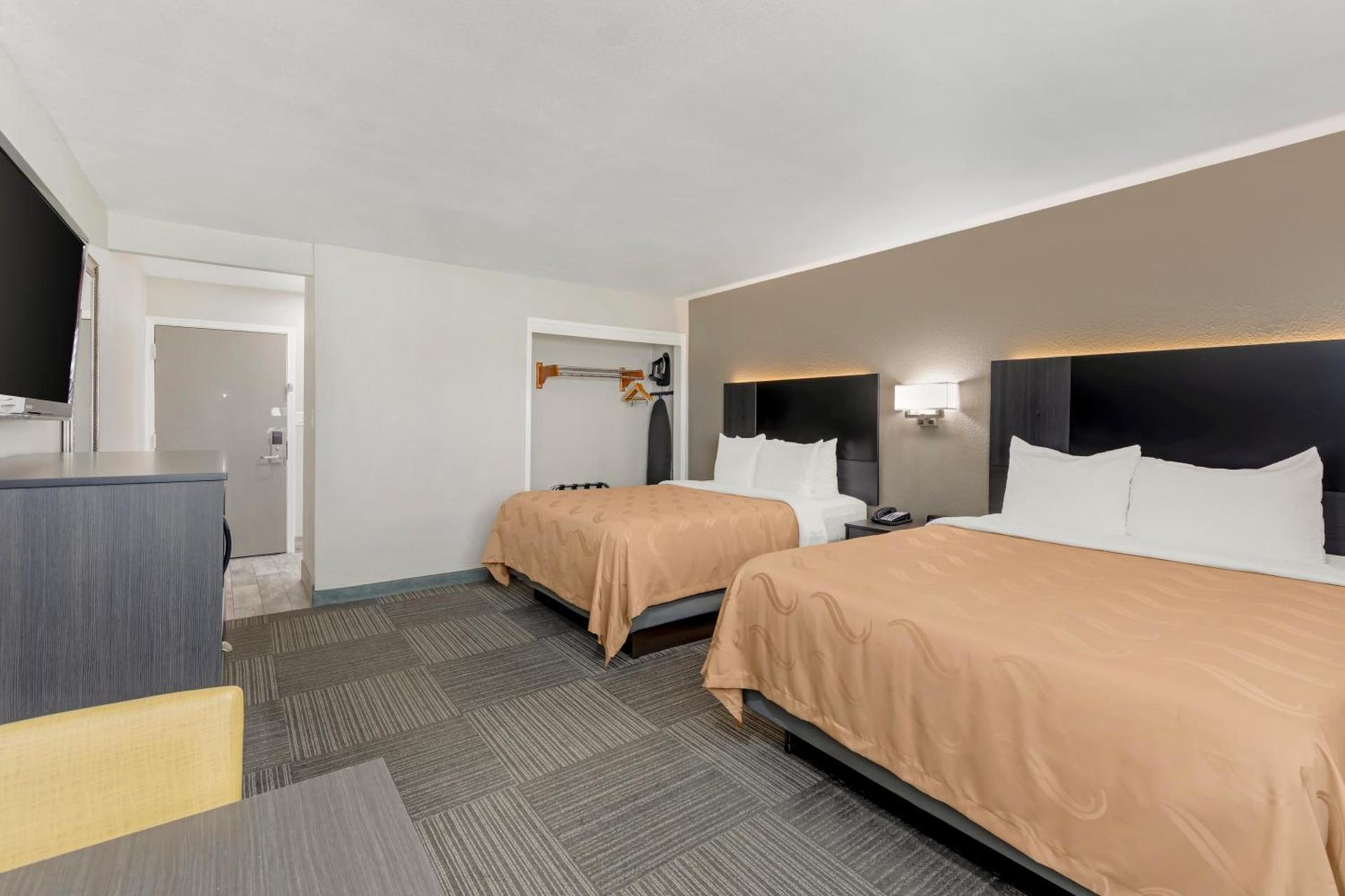 Quality Inn Kettleman City near Hwy 41 photo 42