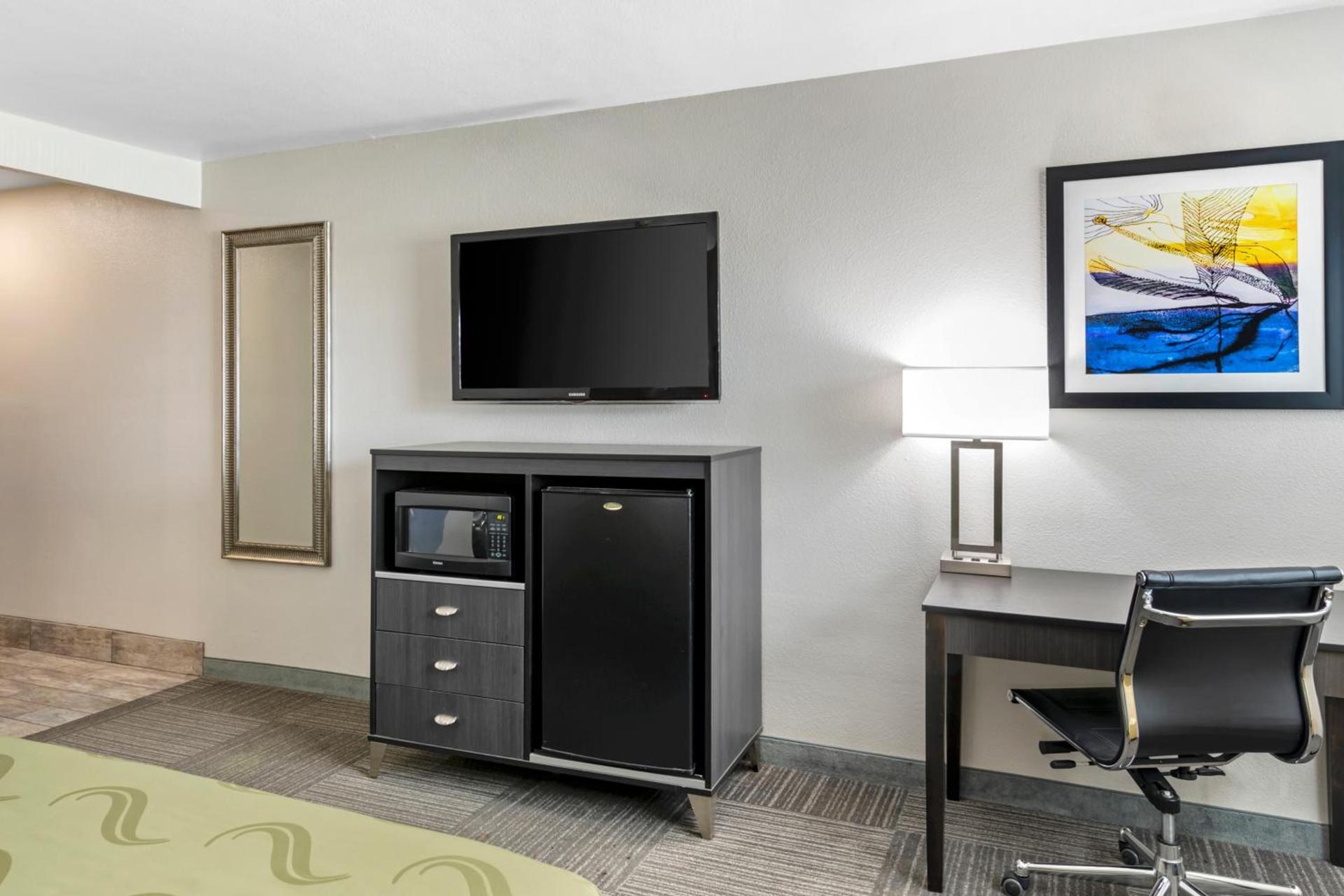 Quality Inn Kettleman City near Hwy 41 photo 51