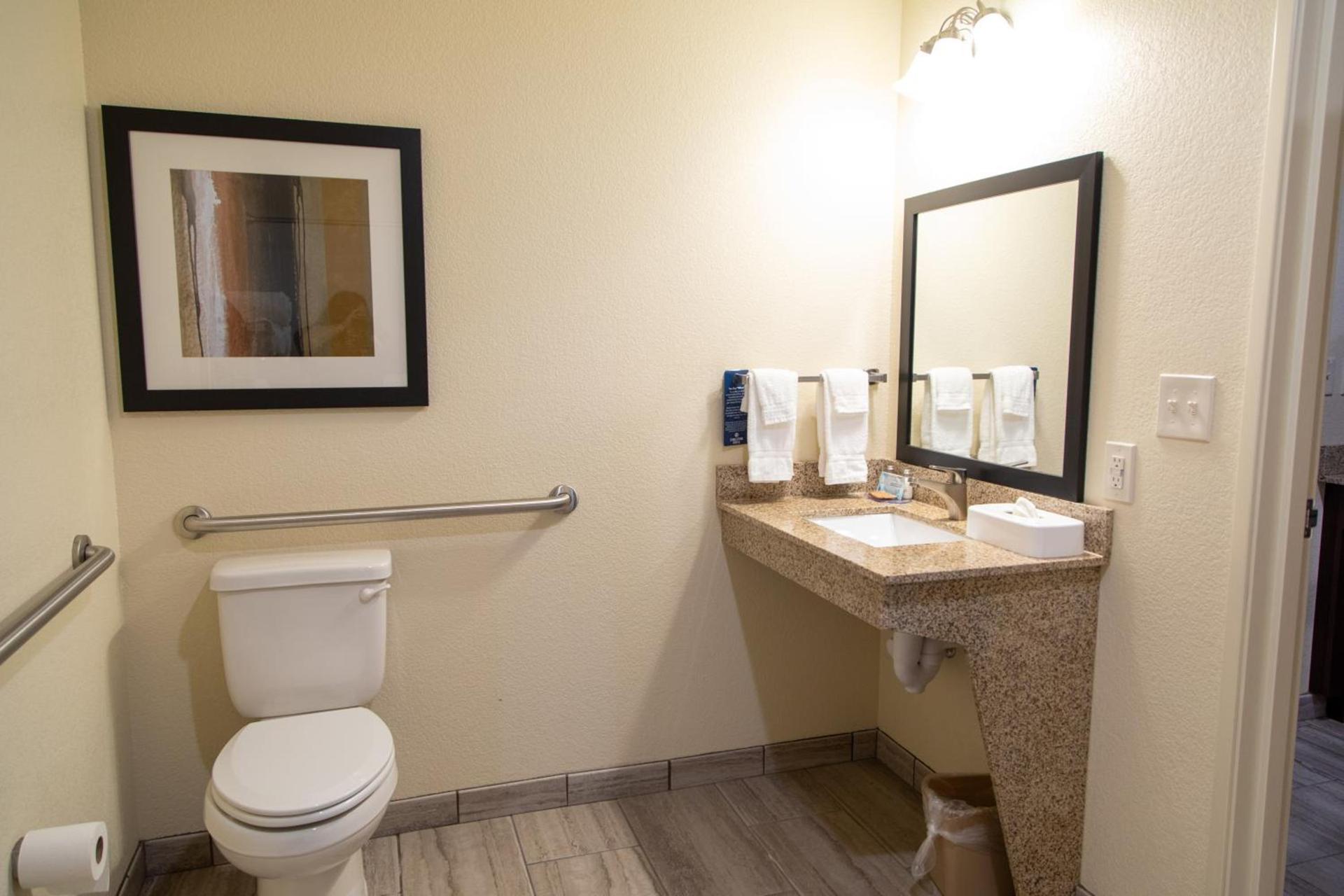 Cobblestone Inn & Suites -Springfield photo 43