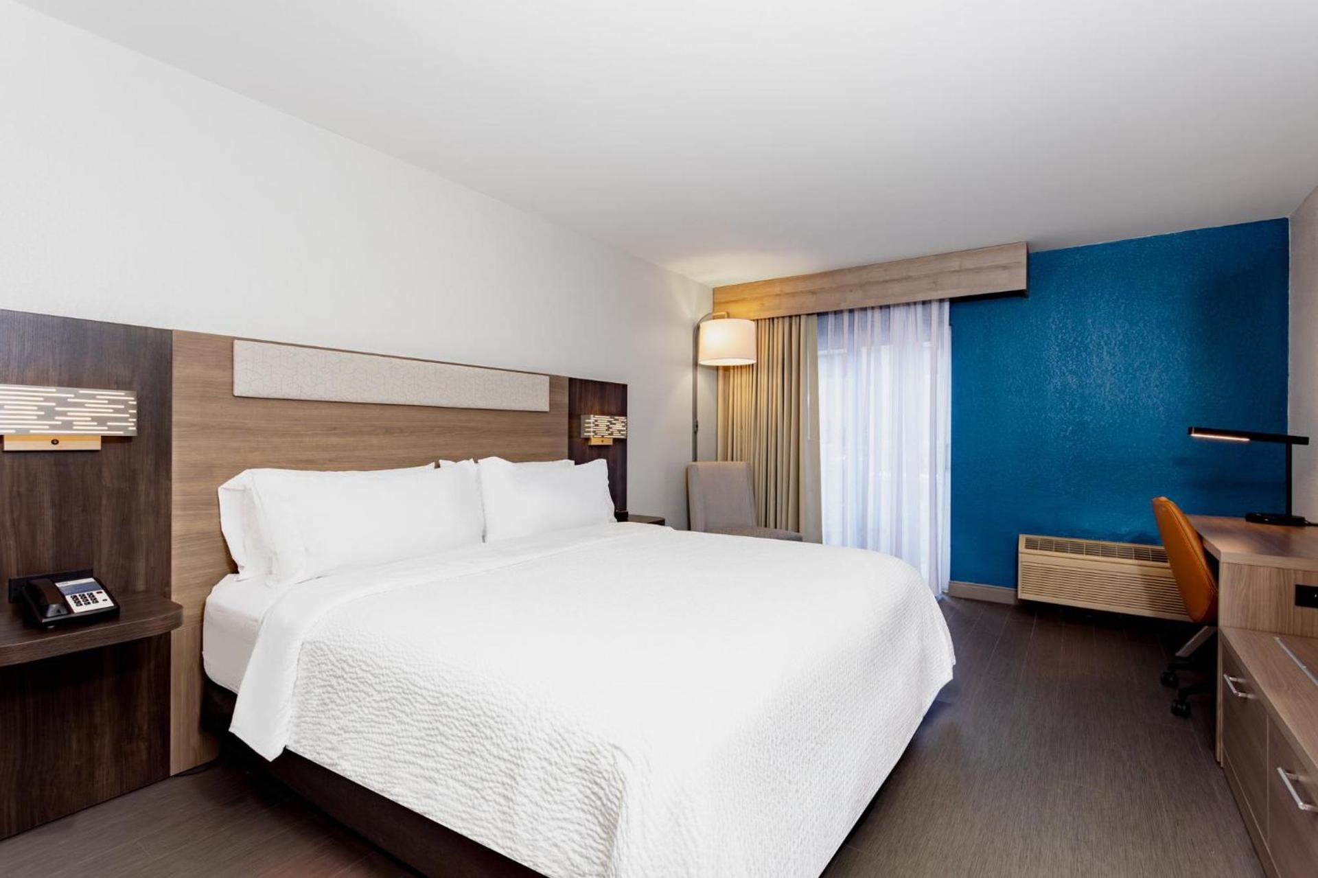 Holiday Inn Express Hotel Clearwater East - ICOT Center by IHG photo 60