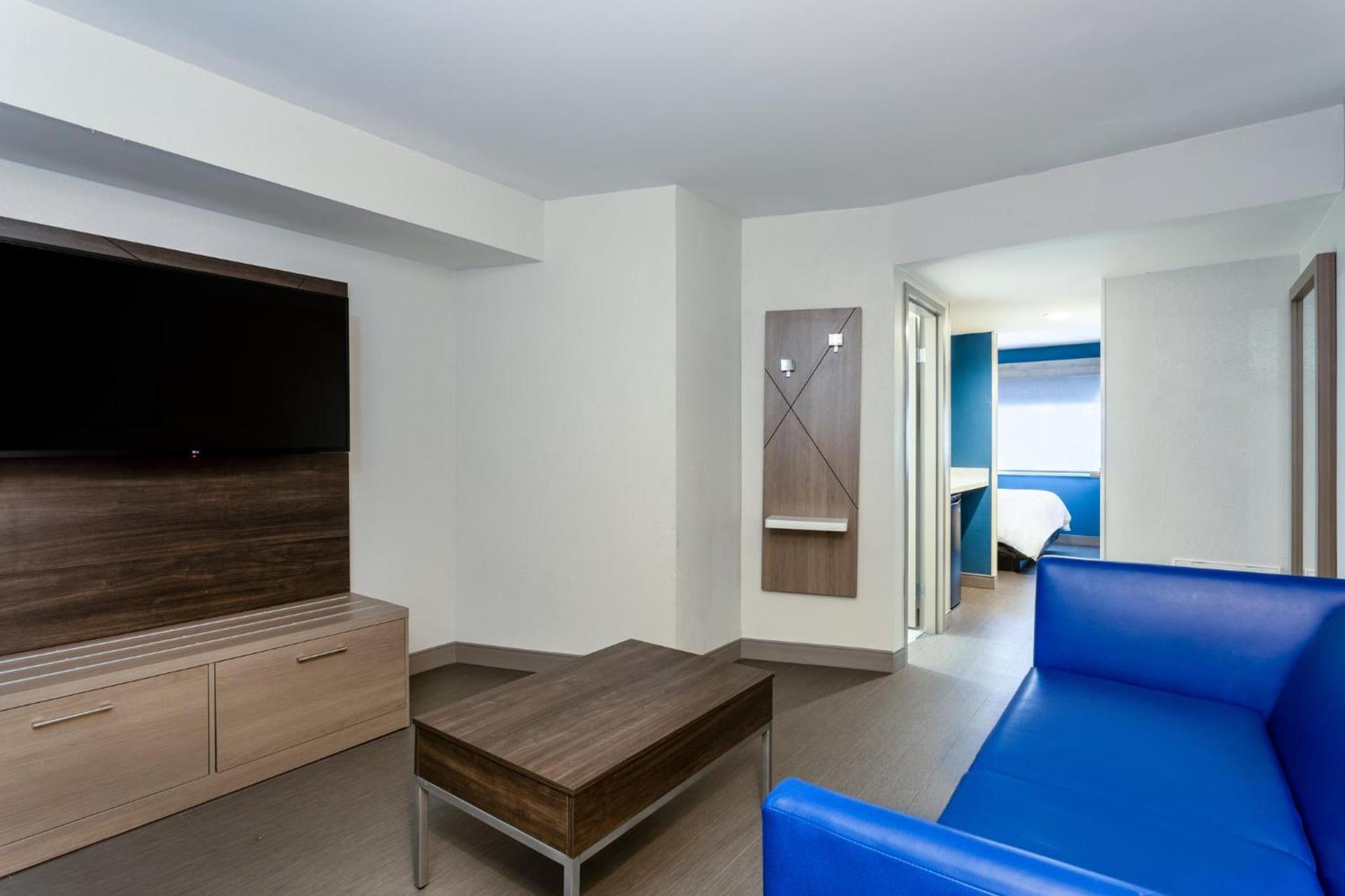 Holiday Inn Express Hotel Clearwater East - ICOT Center by IHG photo 61