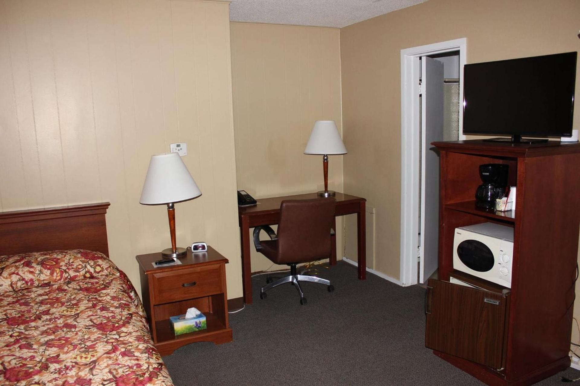 The Village Motel photo 4