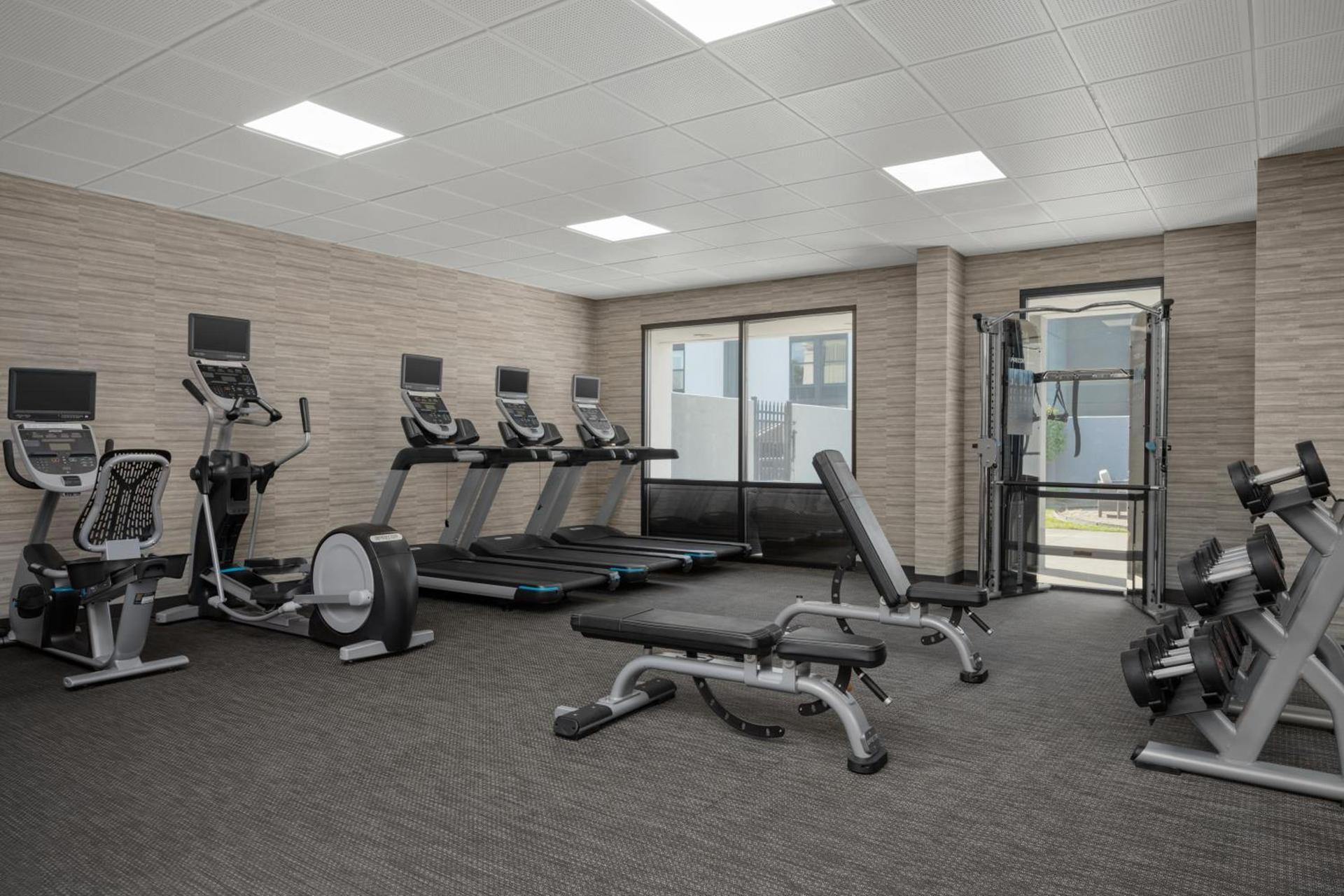 Courtyard Indianapolis Northwest photo 9
