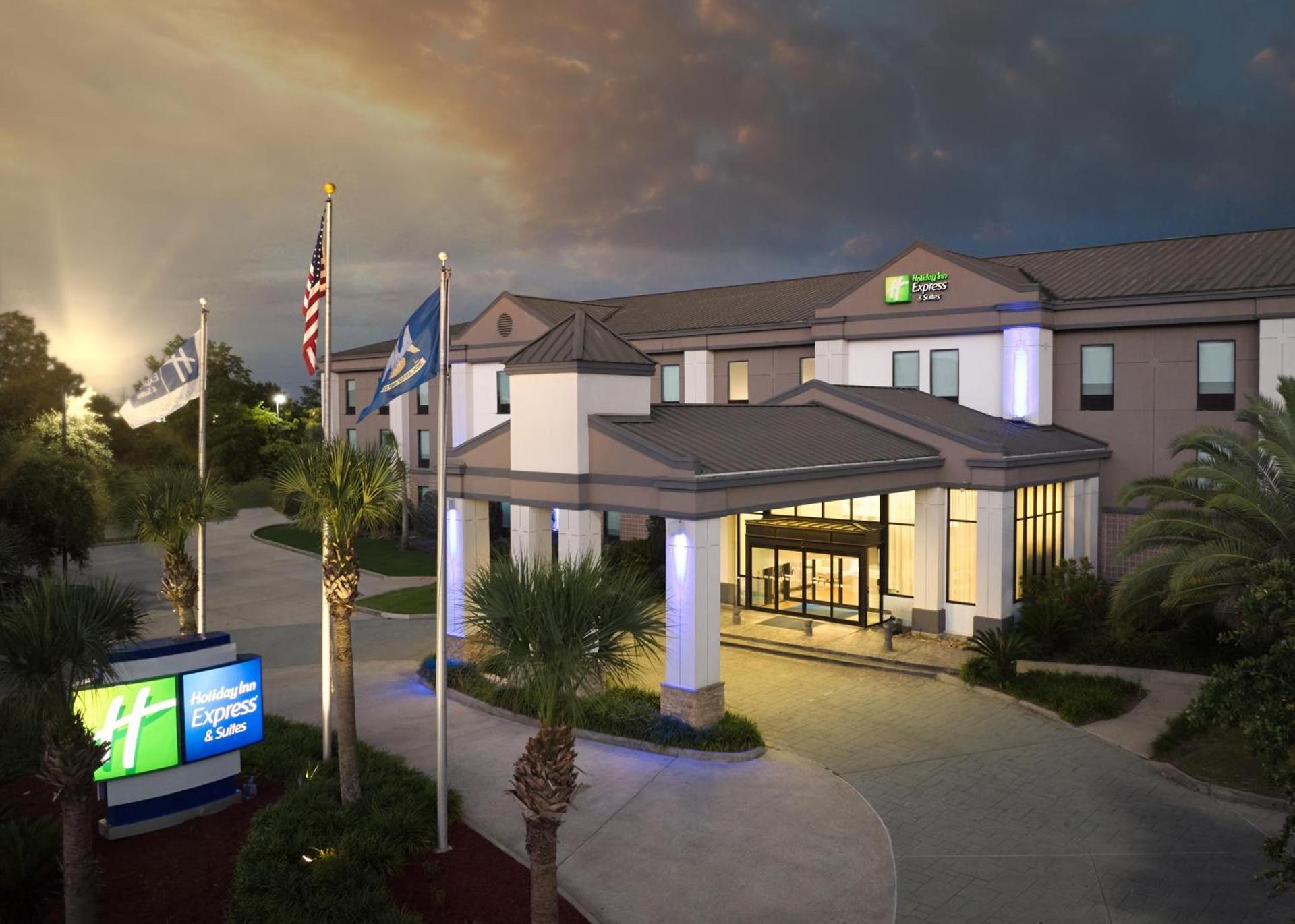 Holiday Inn Express and Suites New Orleans Airport by IHG photo 2