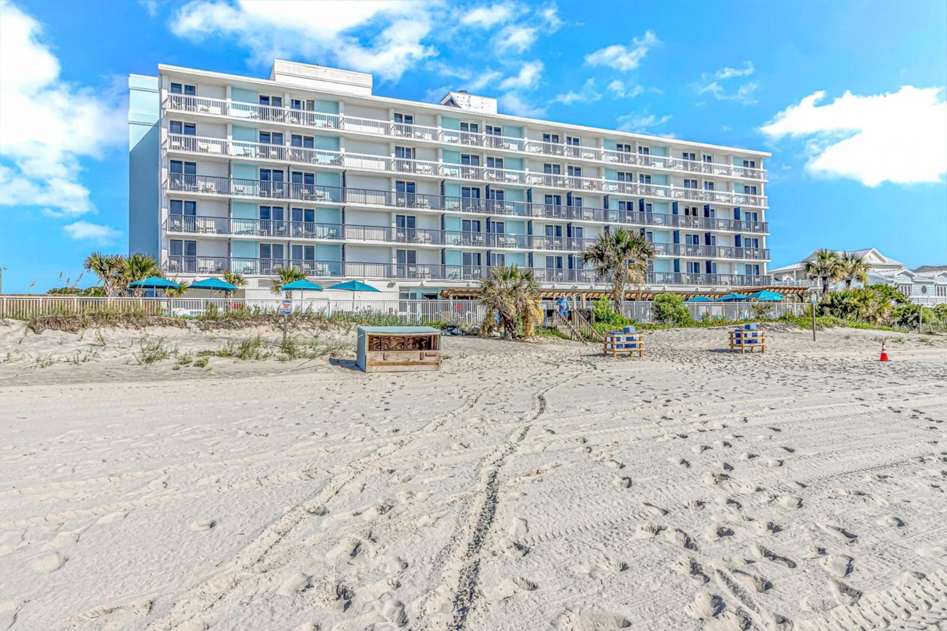 Holiday Inn Resort Oceanfront at Surfside Beach by IHG photo 16