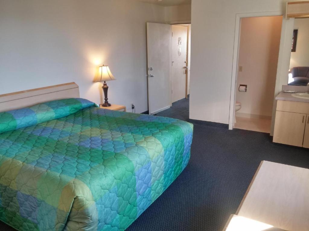 Surfside Resort photo 11