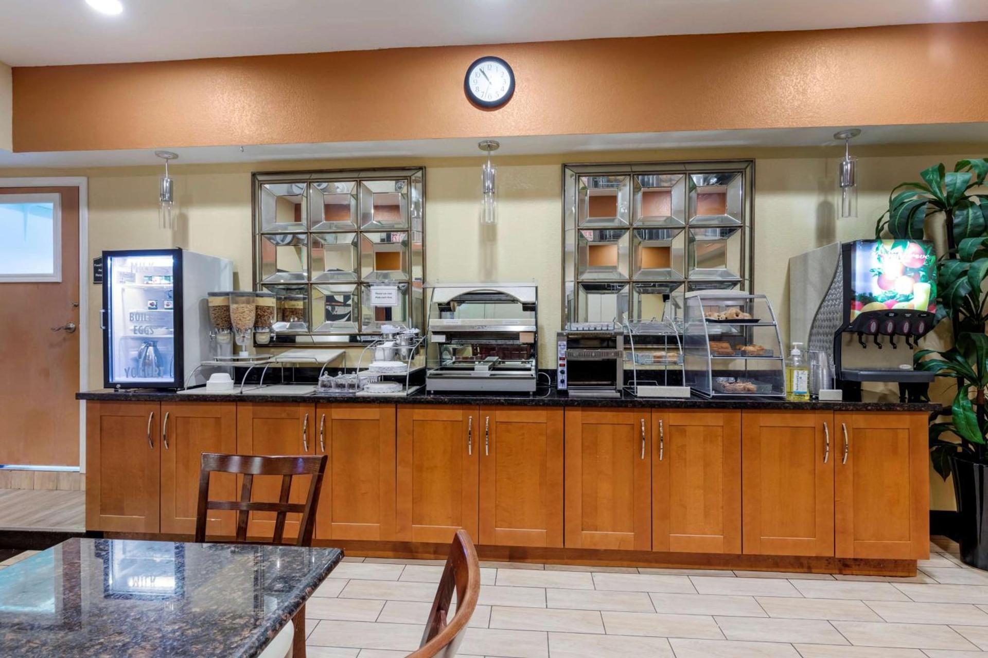 Best Western Plus Rockwall Inn & Suites photo 31