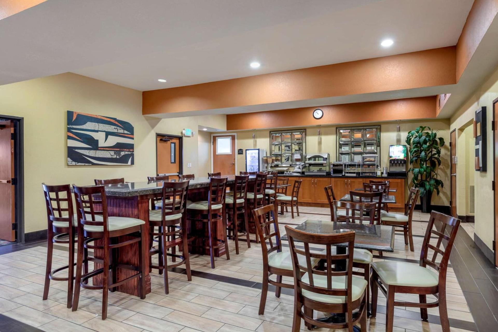 Best Western Plus Rockwall Inn & Suites photo 7