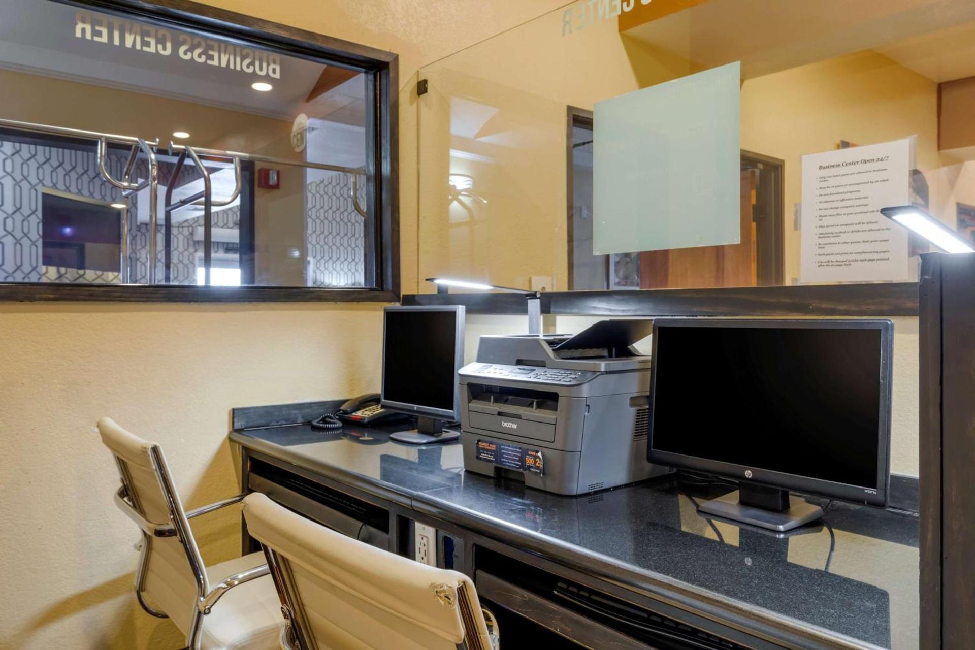 Best Western Plus Rockwall Inn & Suites photo 32