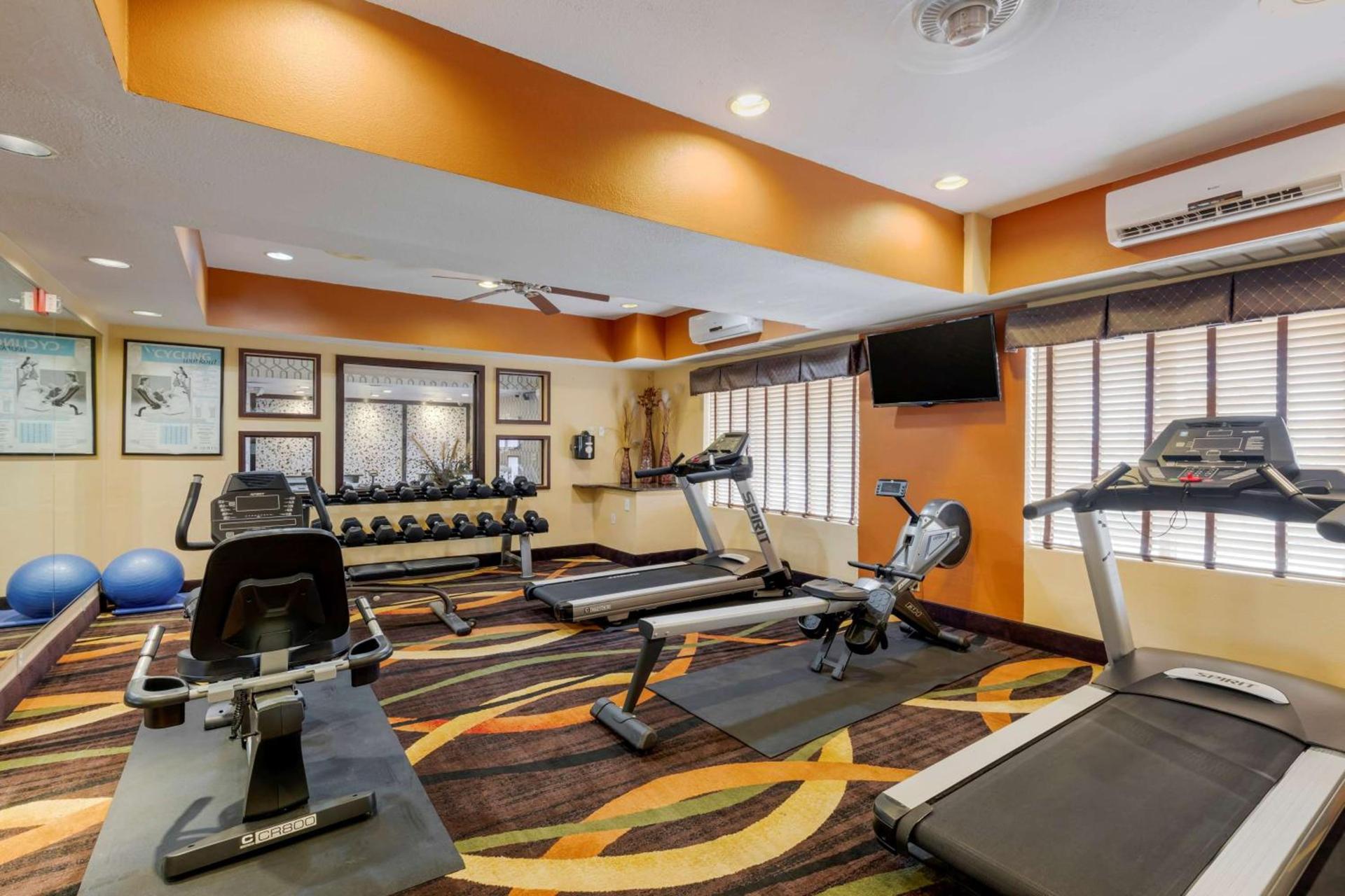 Best Western Plus Rockwall Inn & Suites photo 9