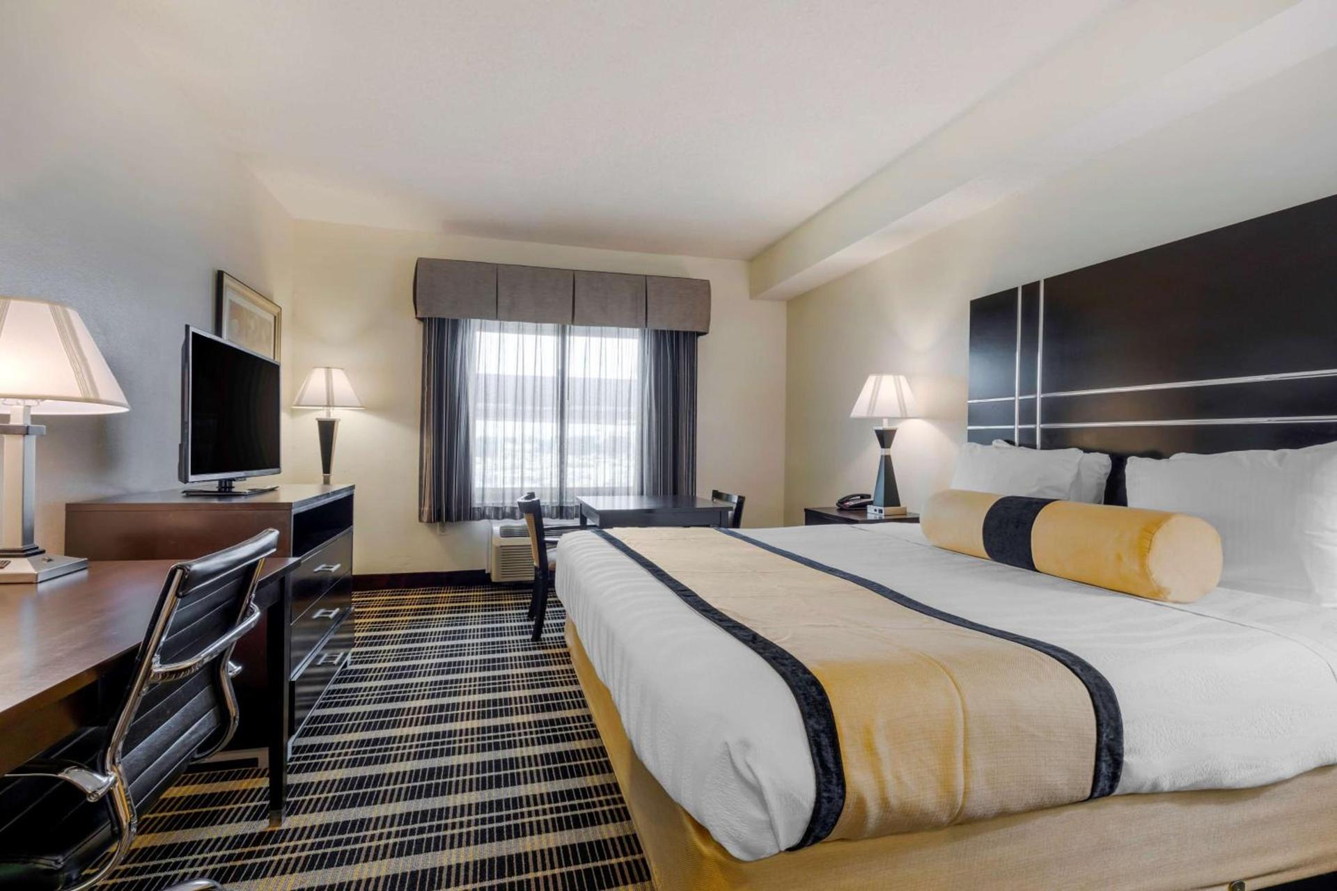 Best Western Plus Rockwall Inn & Suites photo 10