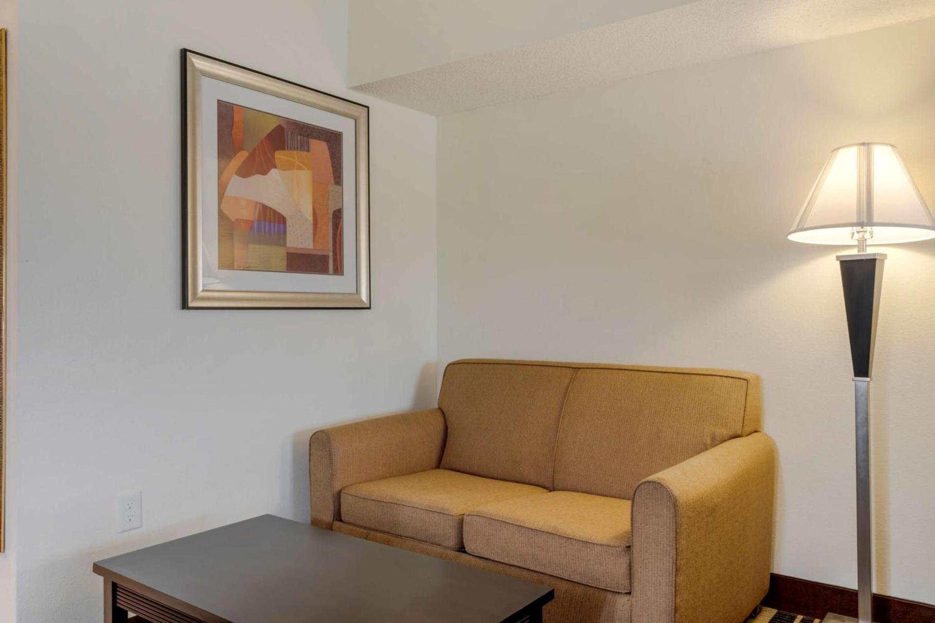 Best Western Plus Rockwall Inn & Suites photo 16