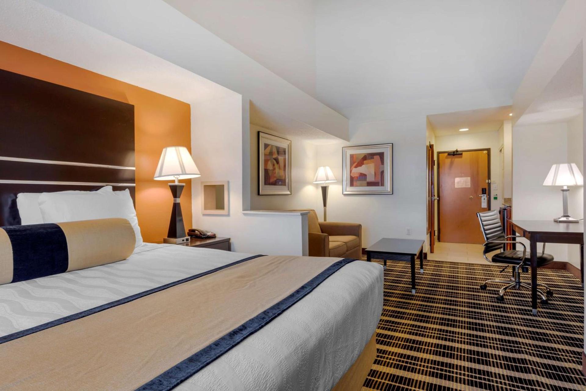 Best Western Plus Rockwall Inn & Suites photo 17