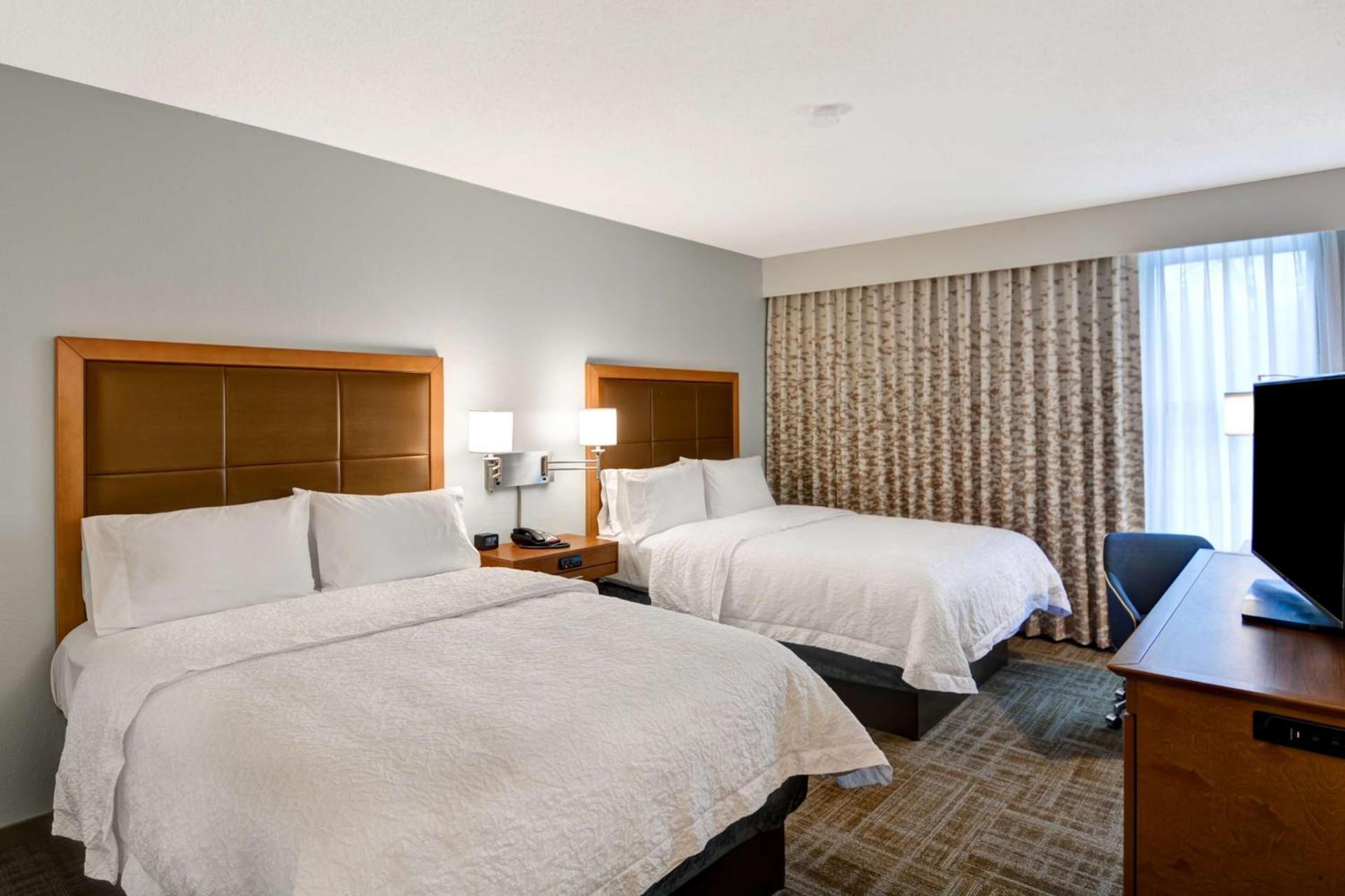 Hampton Inn State College photo 25