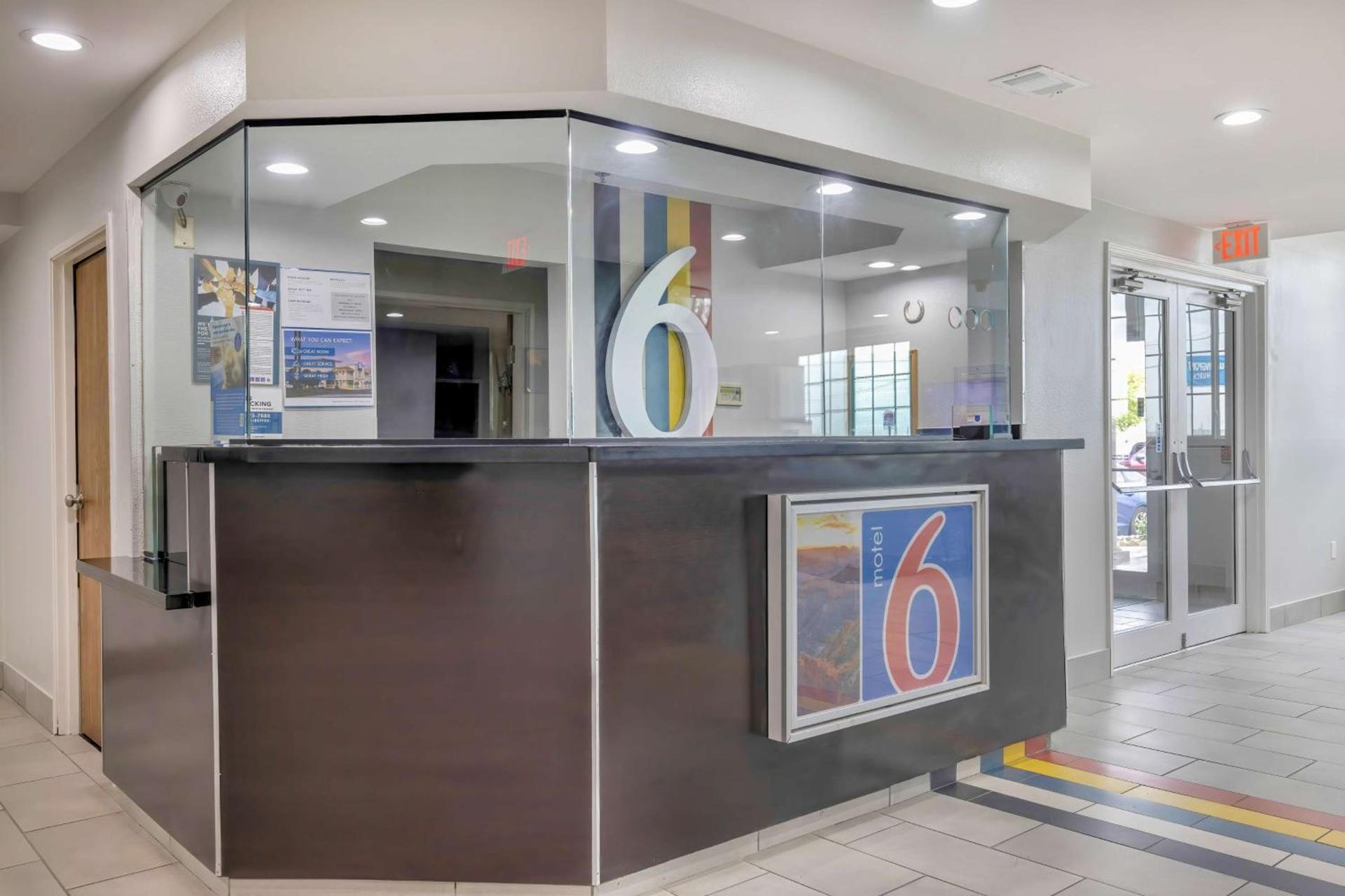 Motel 6-Fort Worth, TX - Burleson photo 2