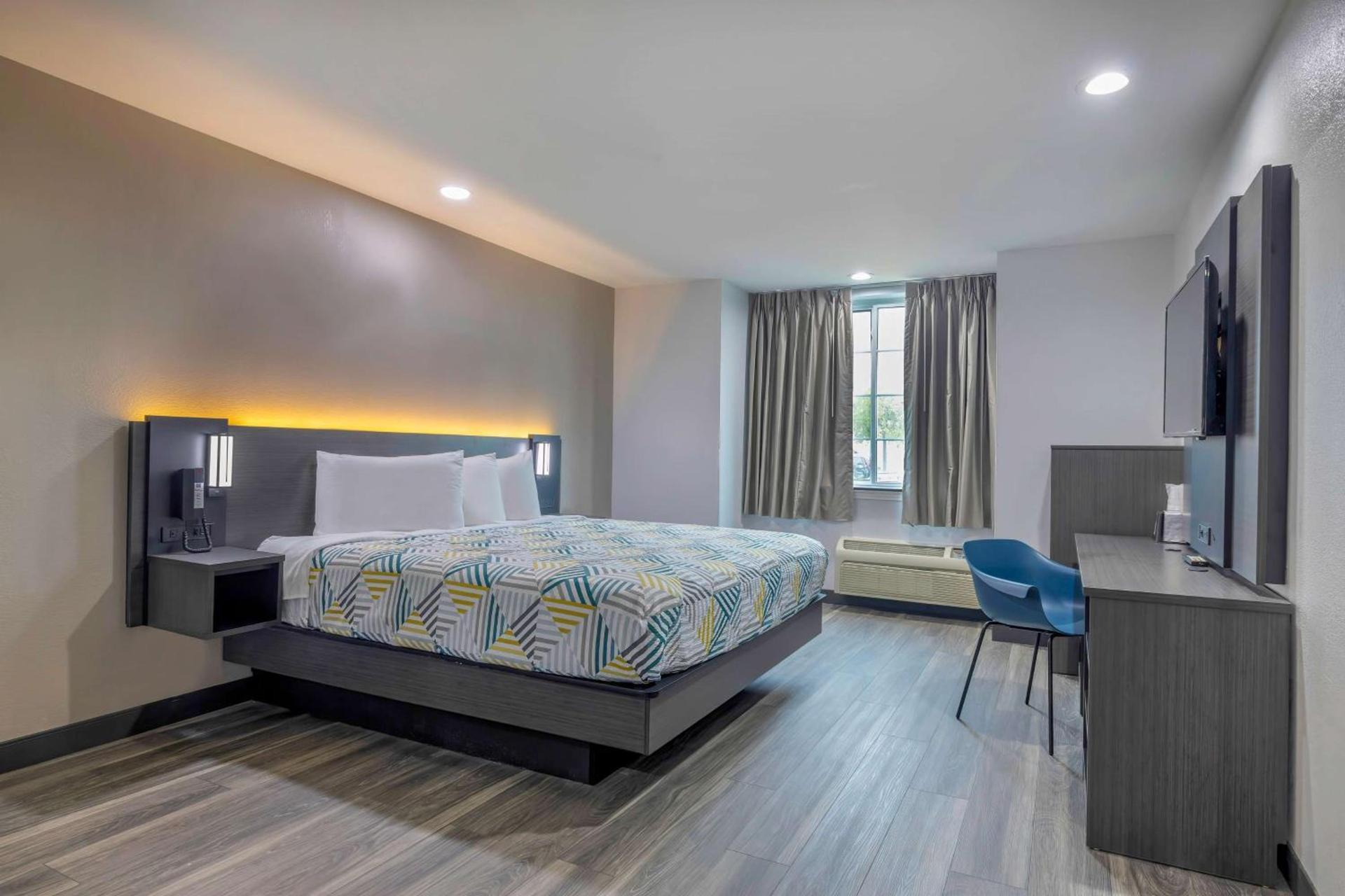 Motel 6-Fort Worth, TX - Burleson photo 4