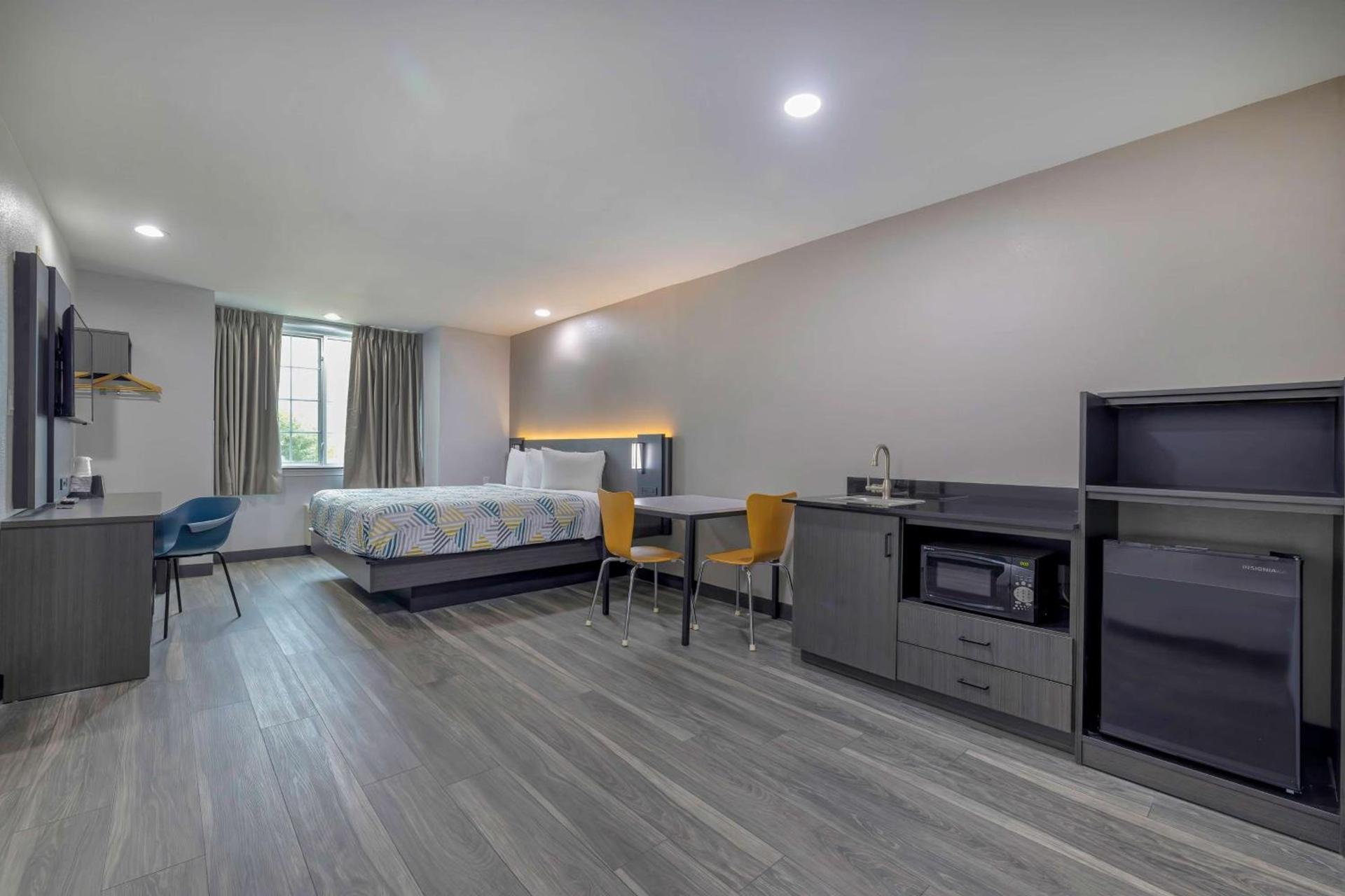Motel 6-Fort Worth, TX - Burleson photo 7