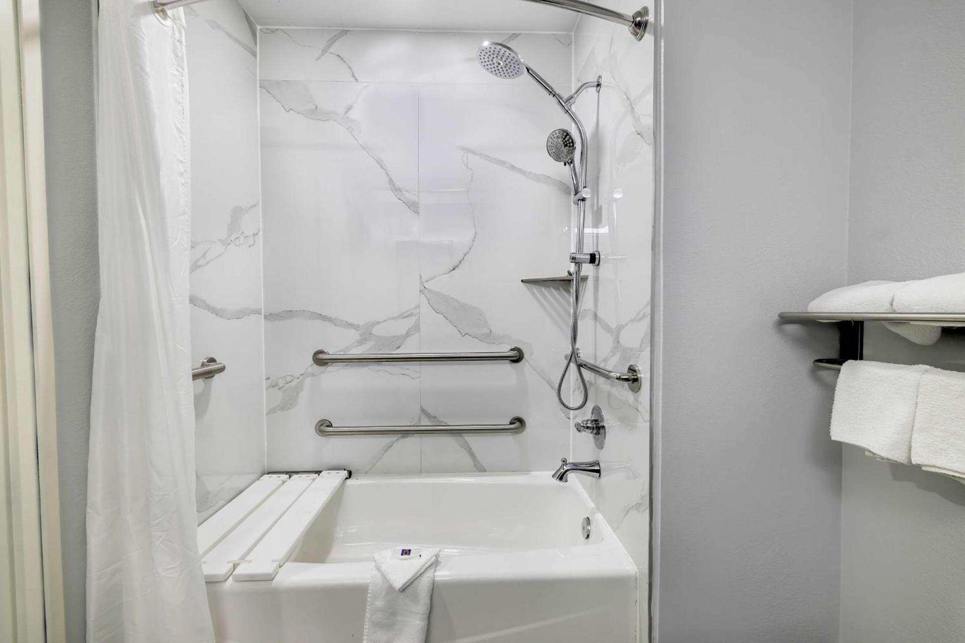 Motel 6-Fort Worth, TX - Burleson photo 13