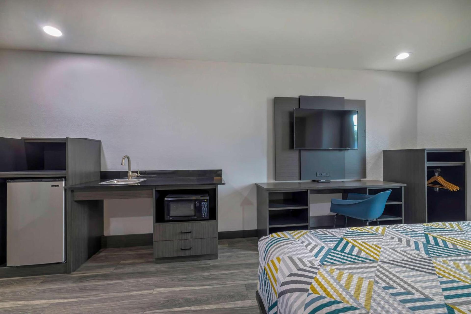 Motel 6-Fort Worth, TX - Burleson photo 23