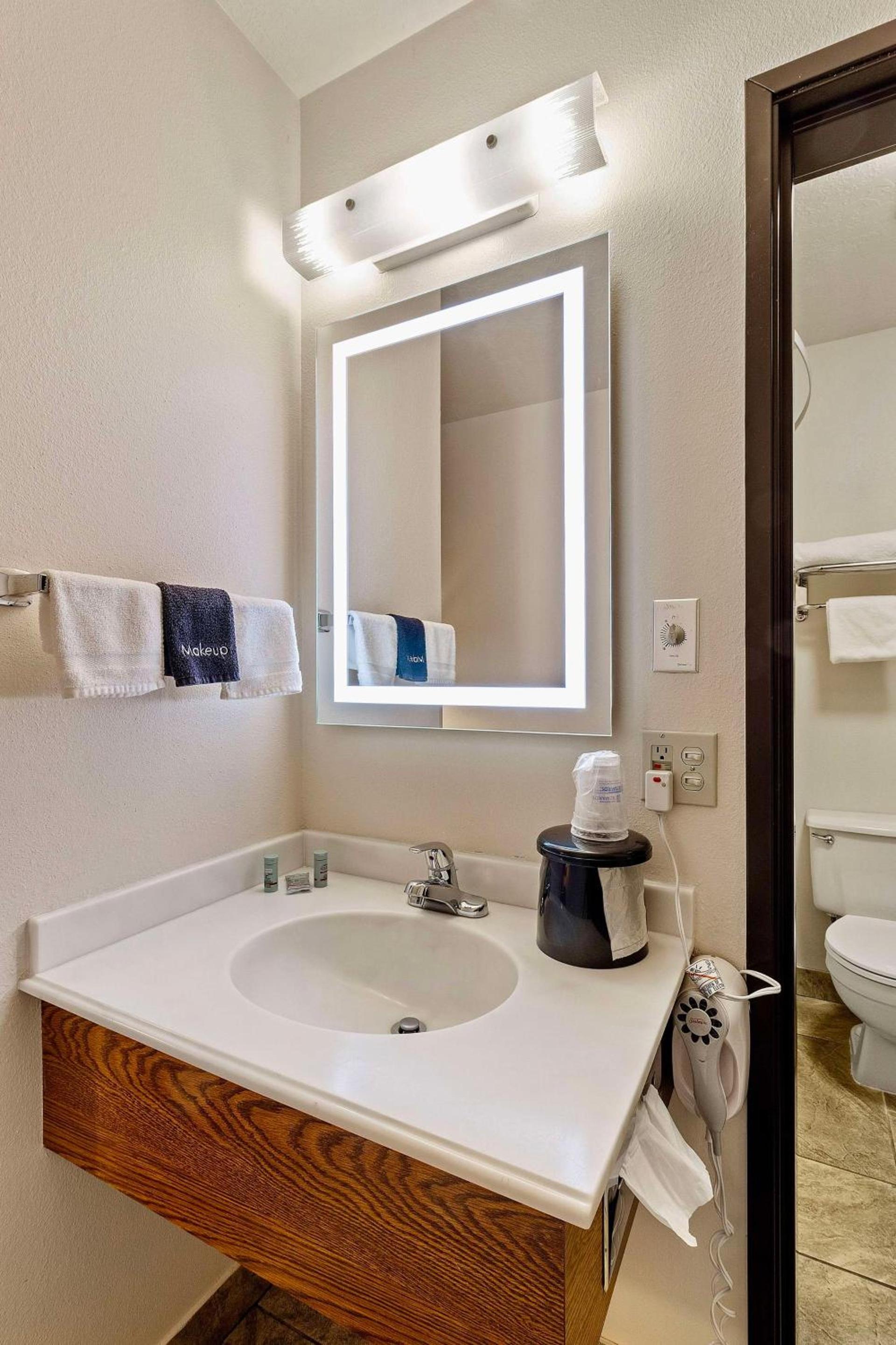 SureStay Hotel by Best Western Twin Falls photo 32