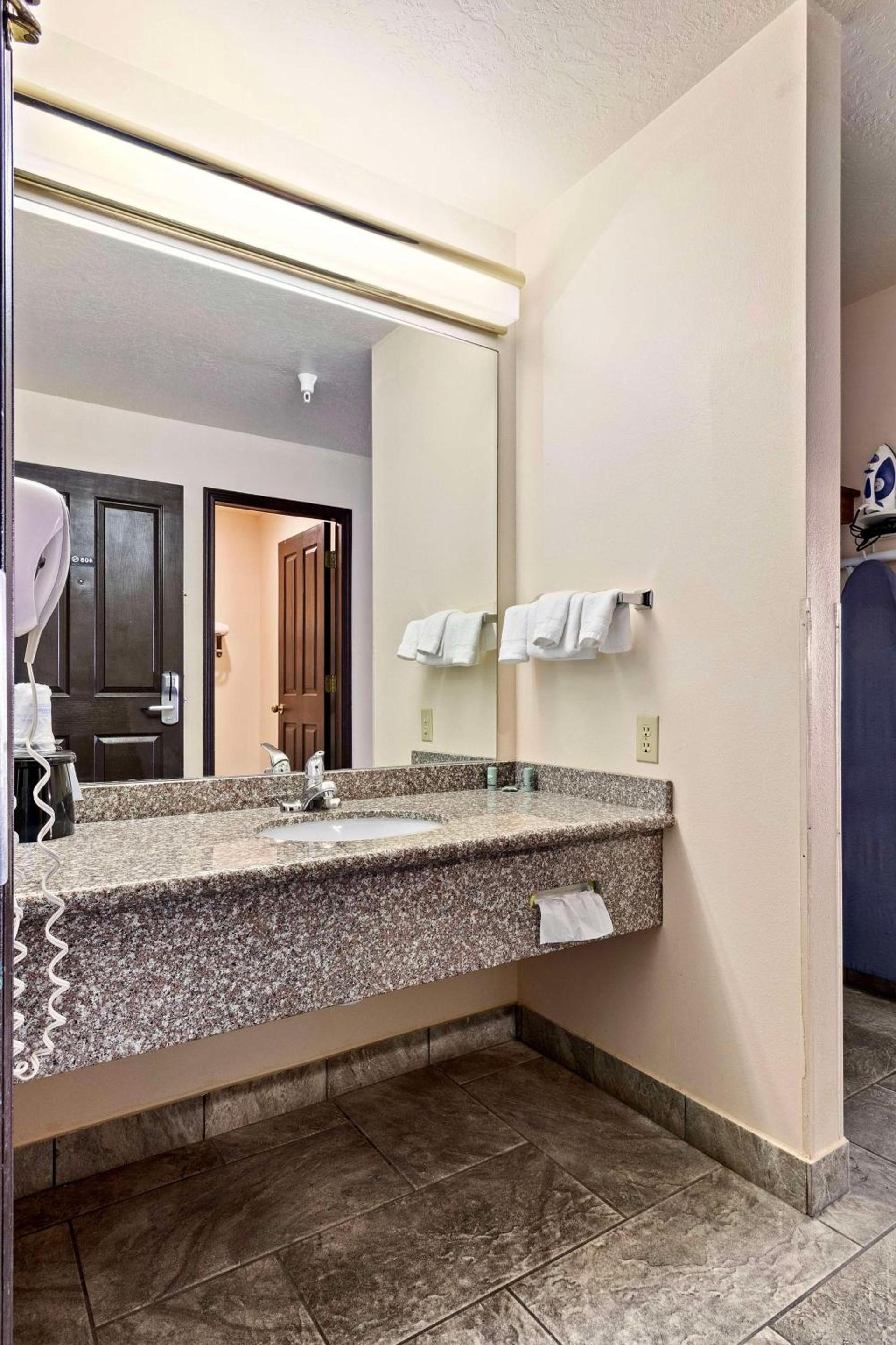 SureStay Hotel by Best Western Twin Falls photo 24