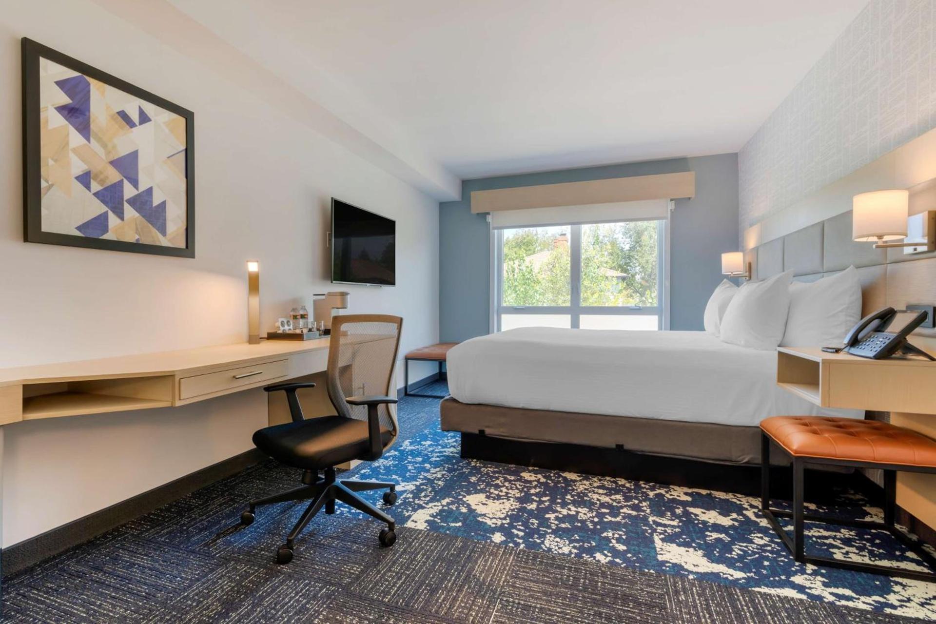 Aiden by Best Western Berkeley photo 14