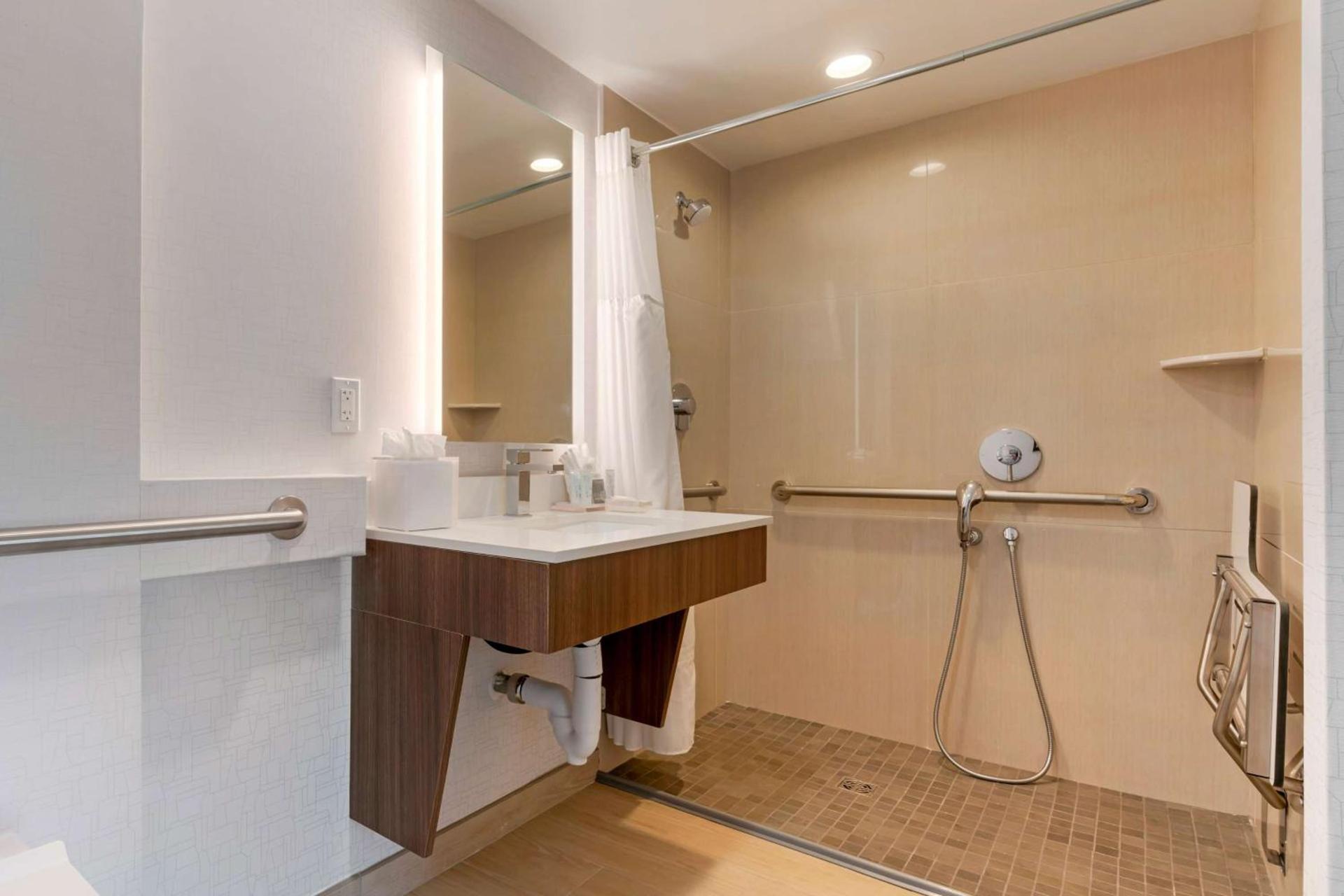 Aiden by Best Western Berkeley photo 9