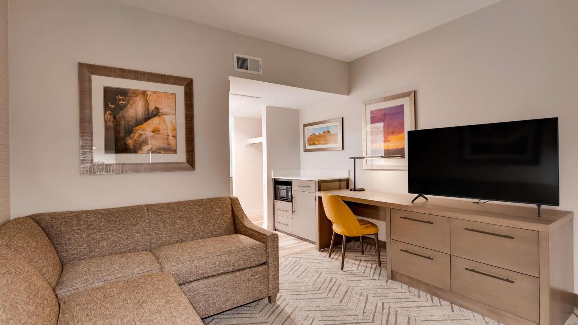 Aiden by Best Western Scottsdale North photo 13