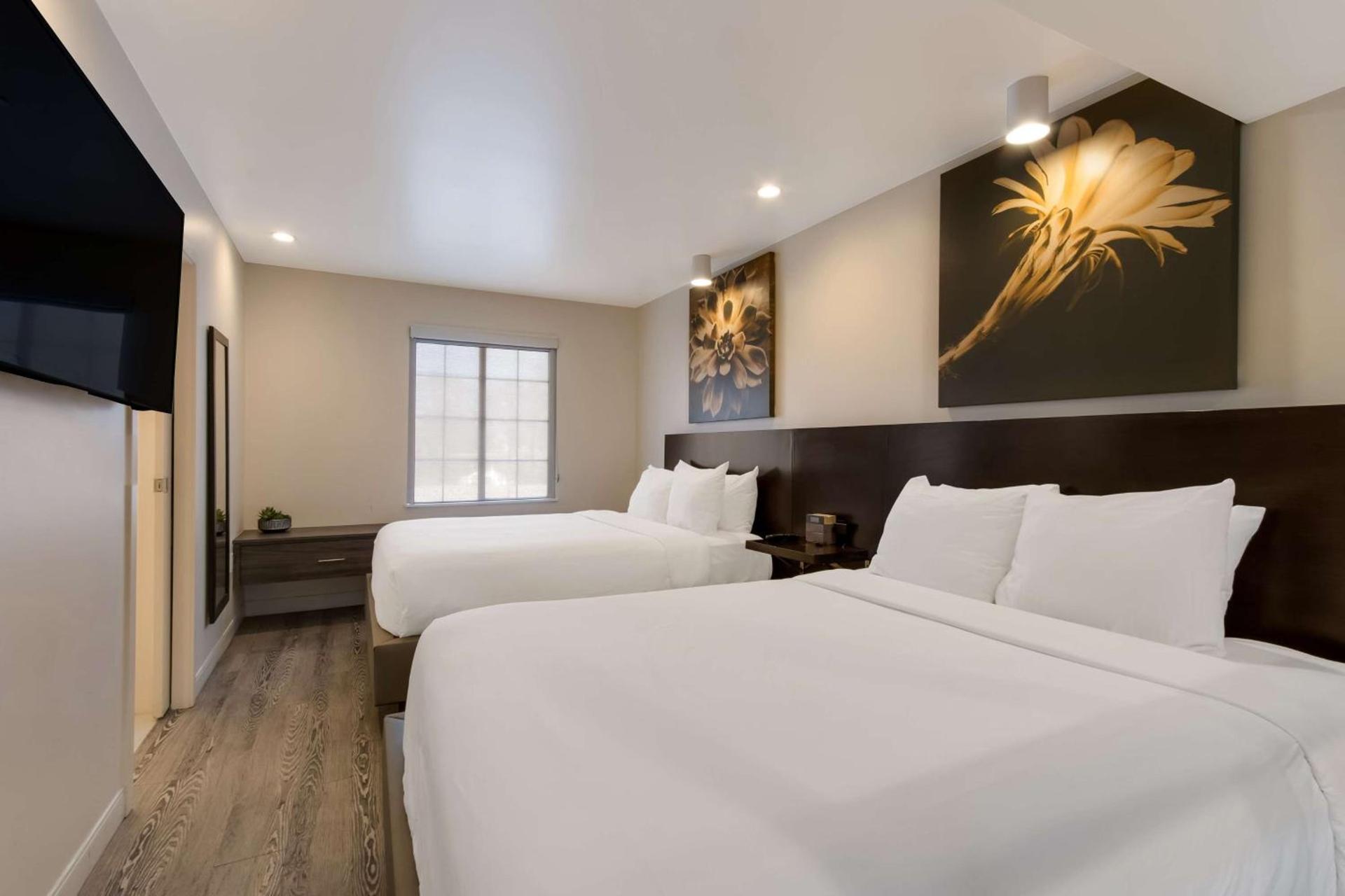 Howard Johnson by Wyndham Tempe University/Phoenix photo 12