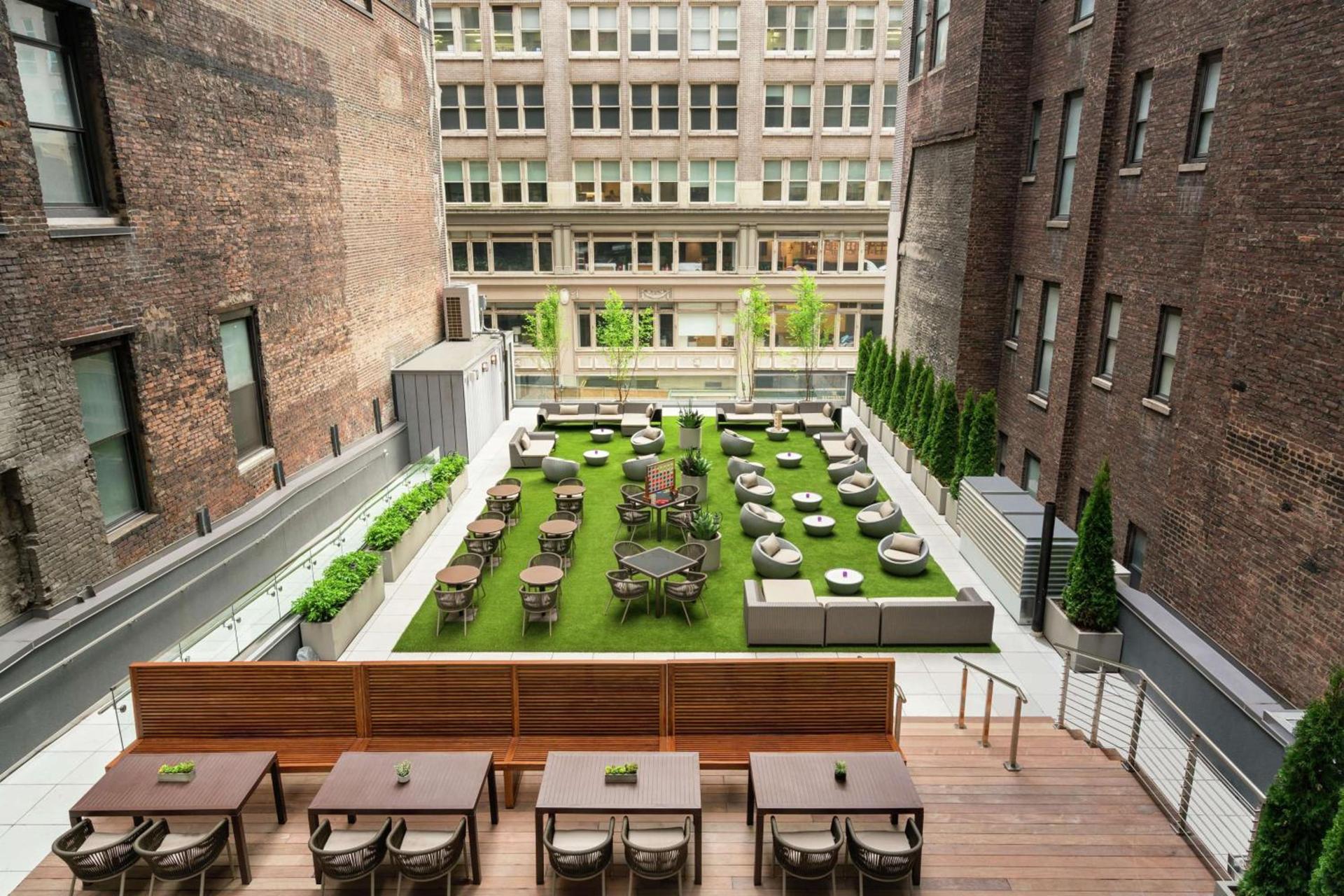 Newly Renovated Embassy Suites By Hilton New York Manhattan Times Square photo 2