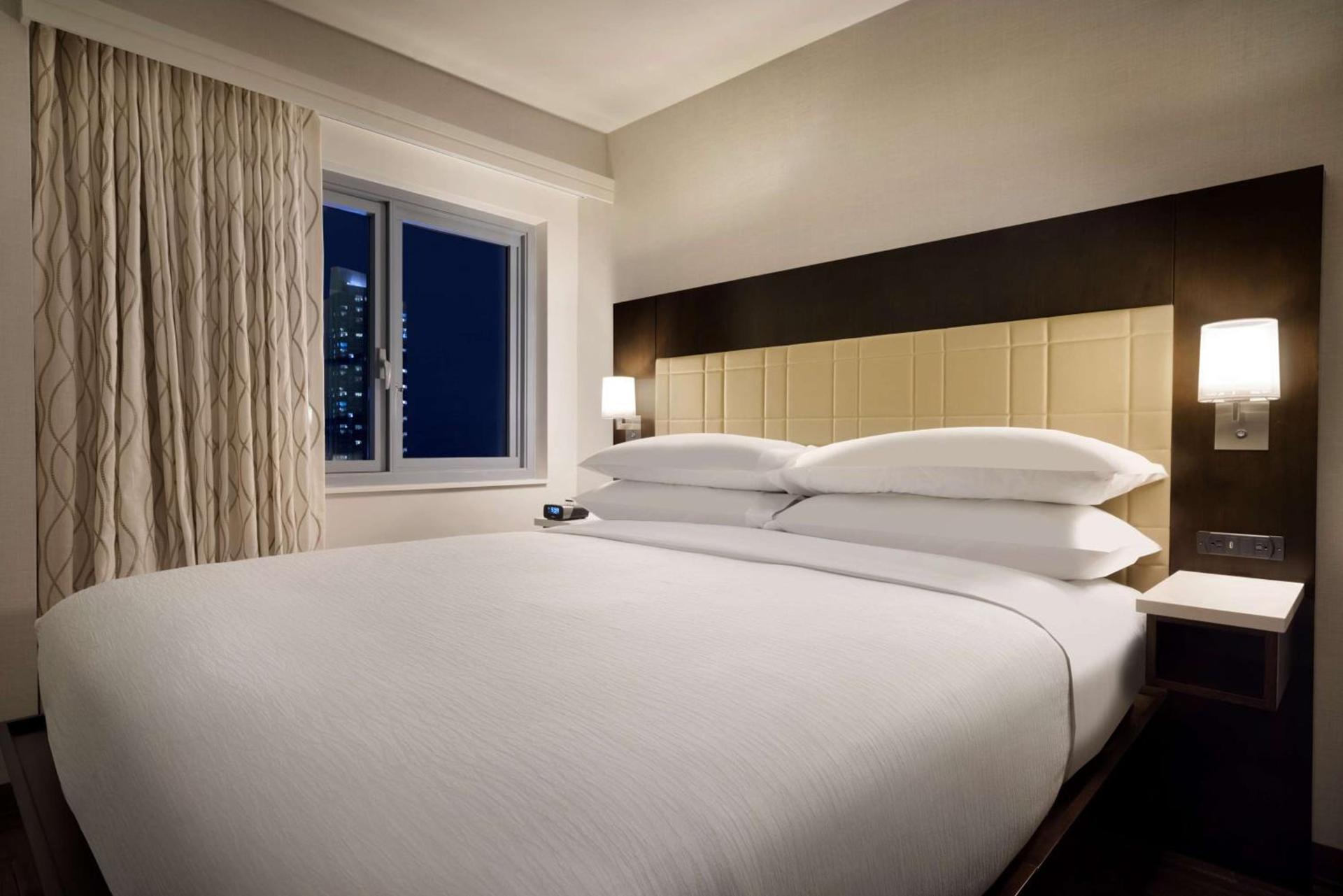 Newly Renovated Embassy Suites By Hilton New York Manhattan Times Square photo 60