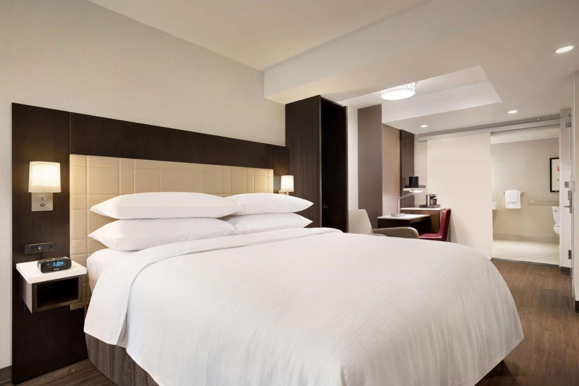 Newly Renovated Embassy Suites By Hilton New York Manhattan Times Square photo 69