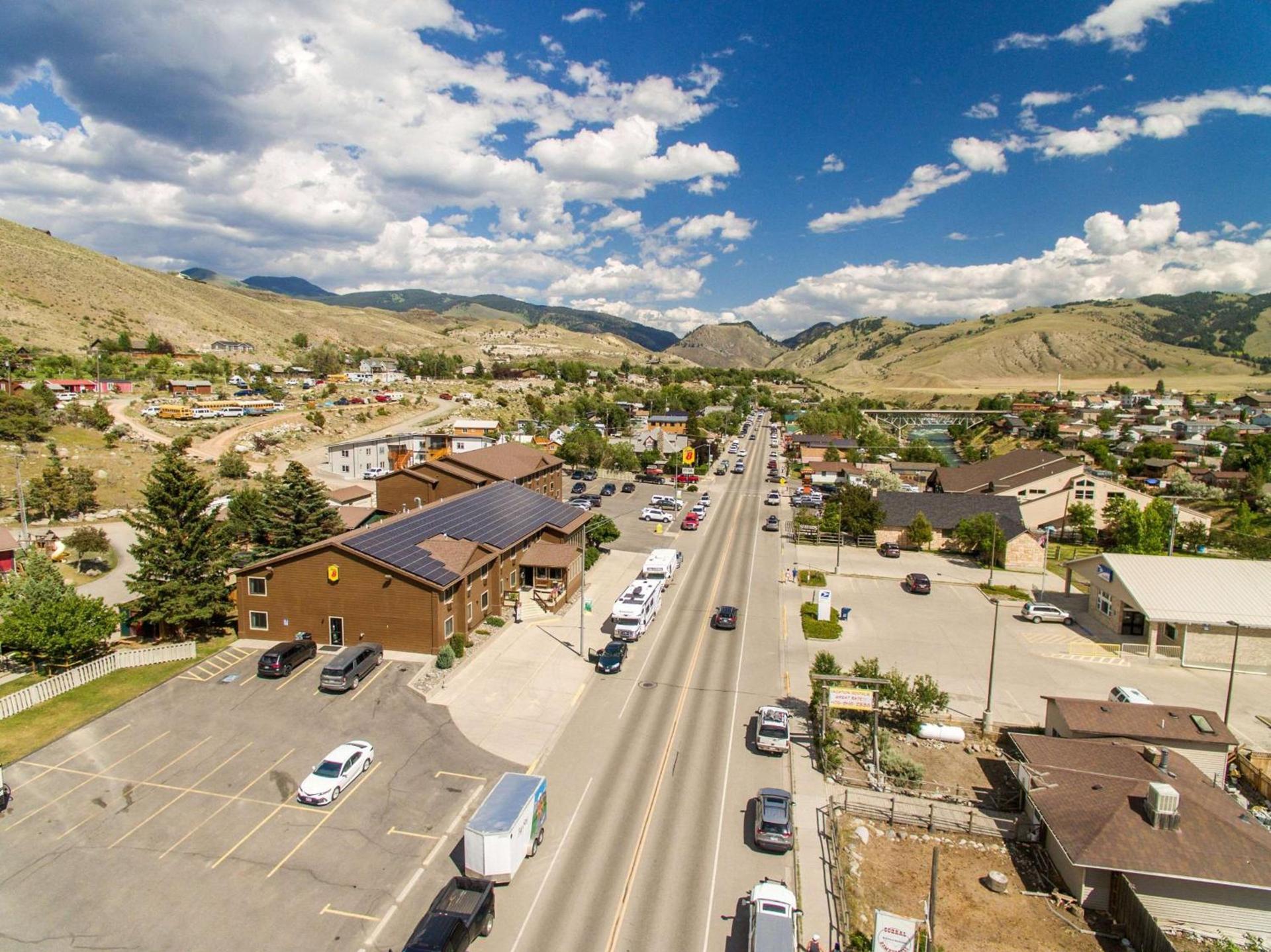 Super 8 by Wyndham Gardiner/Yellowstone Park Area photo 19